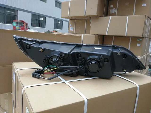 
Comil bus lamp bus auto parts bus headlamp front light HC-B-1601-2 