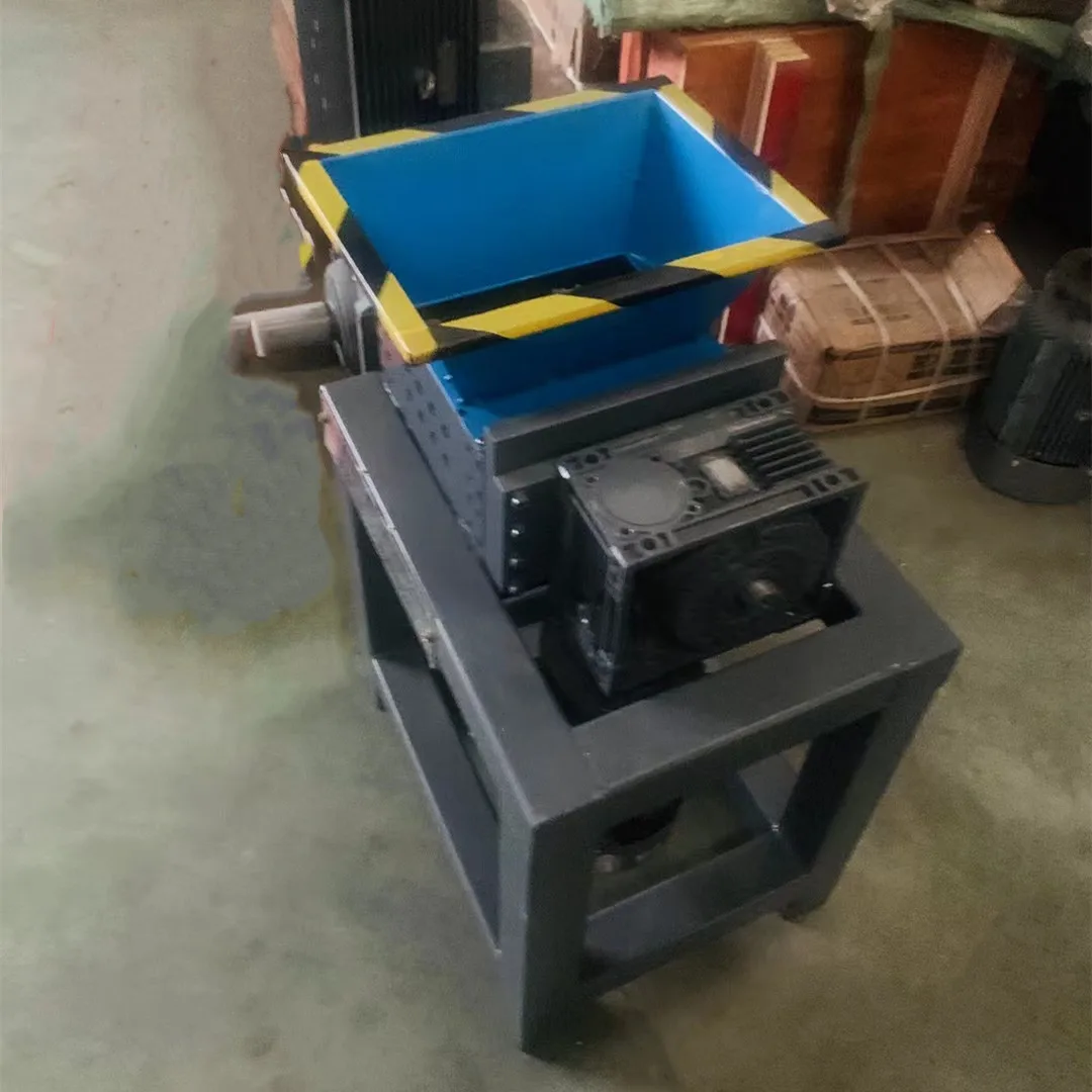 Dete Factory direct sale water bottle shredder small textile shredder waste treatment machinery