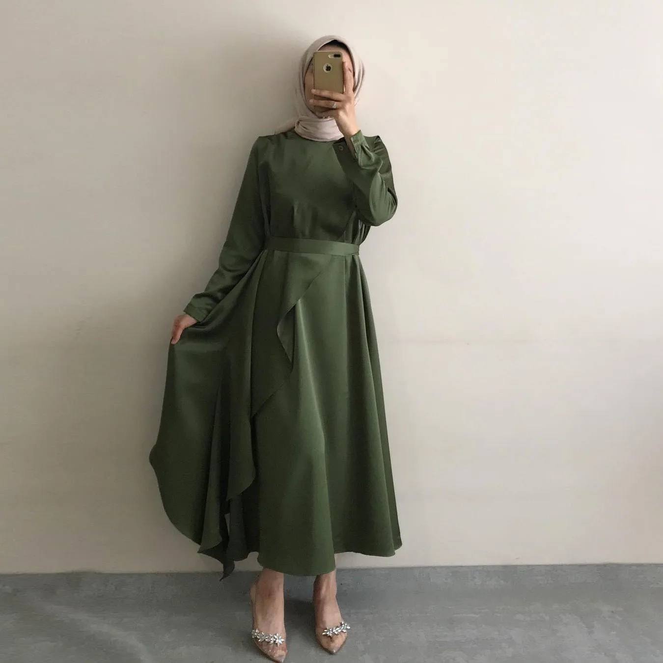 Top Selling Amazing Quality Nida Abaya with regular Sleeves Closed Abaya Modesty Dress with matching Belt