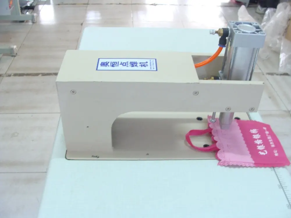 Ultrasonic hole punching machine