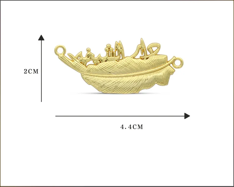 Custom Gold Embossed Luxury Engraved Garment Purse Logo  metallic meta labels For Handbag clothing