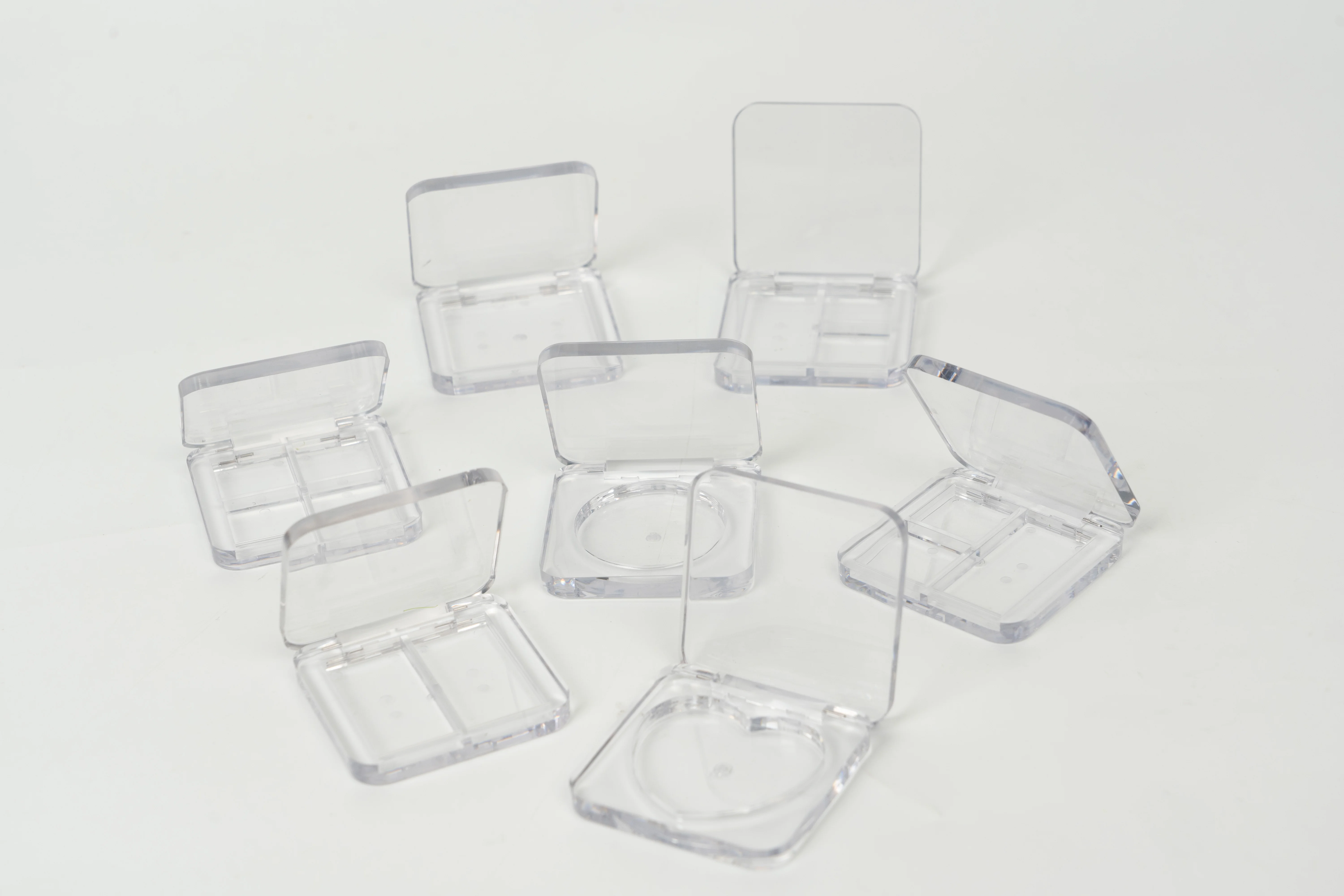 Square Shape New Design Empty Plastic Cosmetic Box for Eye Shadow Blush Handmade with Embossing Printing