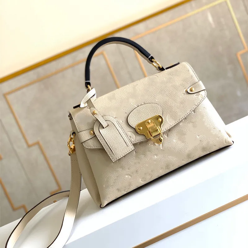 
Flyover trend luxury design leather ladies handbags are suitable for Gucciss ladies calfskin bags. 