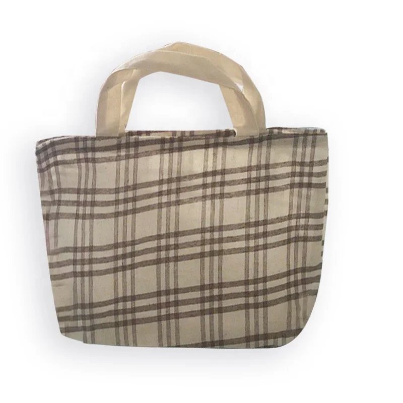 
2021 hot selling fashion trend ladies handbag for storing articles for daily use 