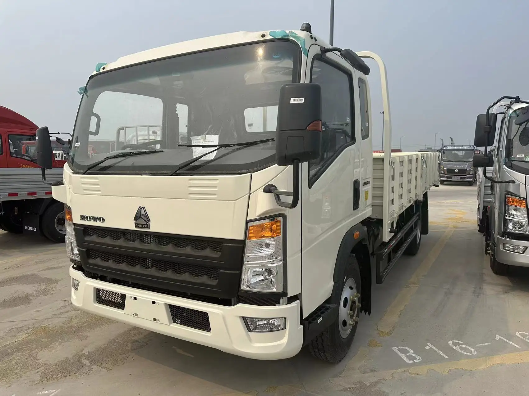 Лучшая цена Китай Saic Yuejin C300 4X2 грузовой Грузовик 5 тонн 8 тон-10 автомобиль мини для продажи