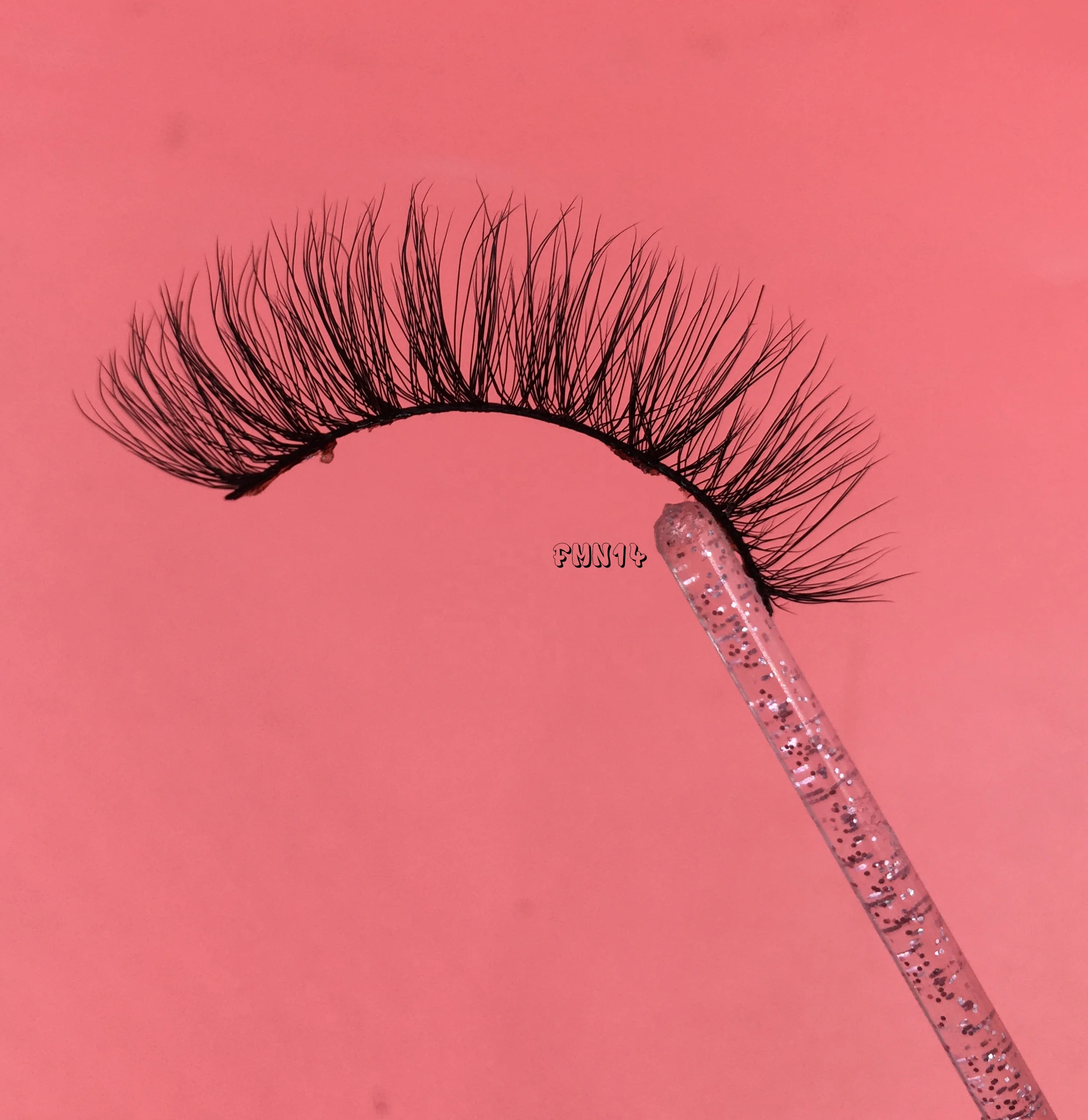 Lashes wholesale vendor provide exclusive Korea 3D Faux mink Eyelash  premade and magnetic eyelashes with tweezers