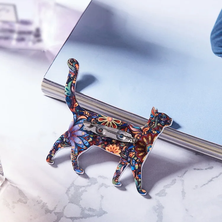 European and American new animal brooch pins fashion retro acrylic cat brooch wholesale