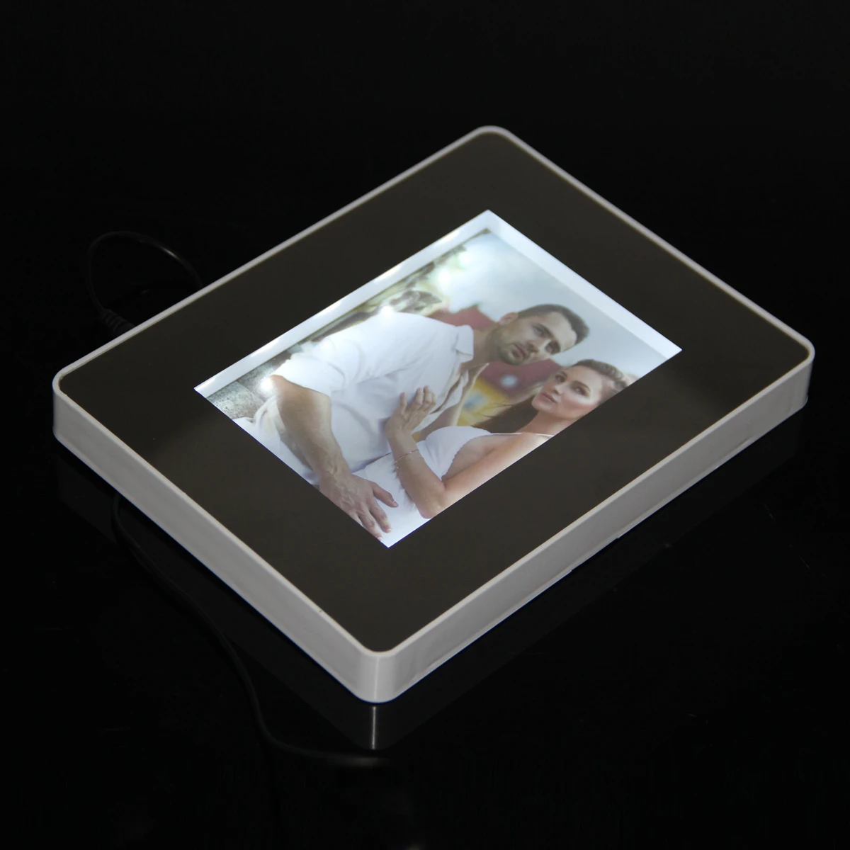 Amazon Hot Selling New Product Home Decoration Wholesaler LED Photo Frame Creative Magic Mirror Frame Led Photo Frame