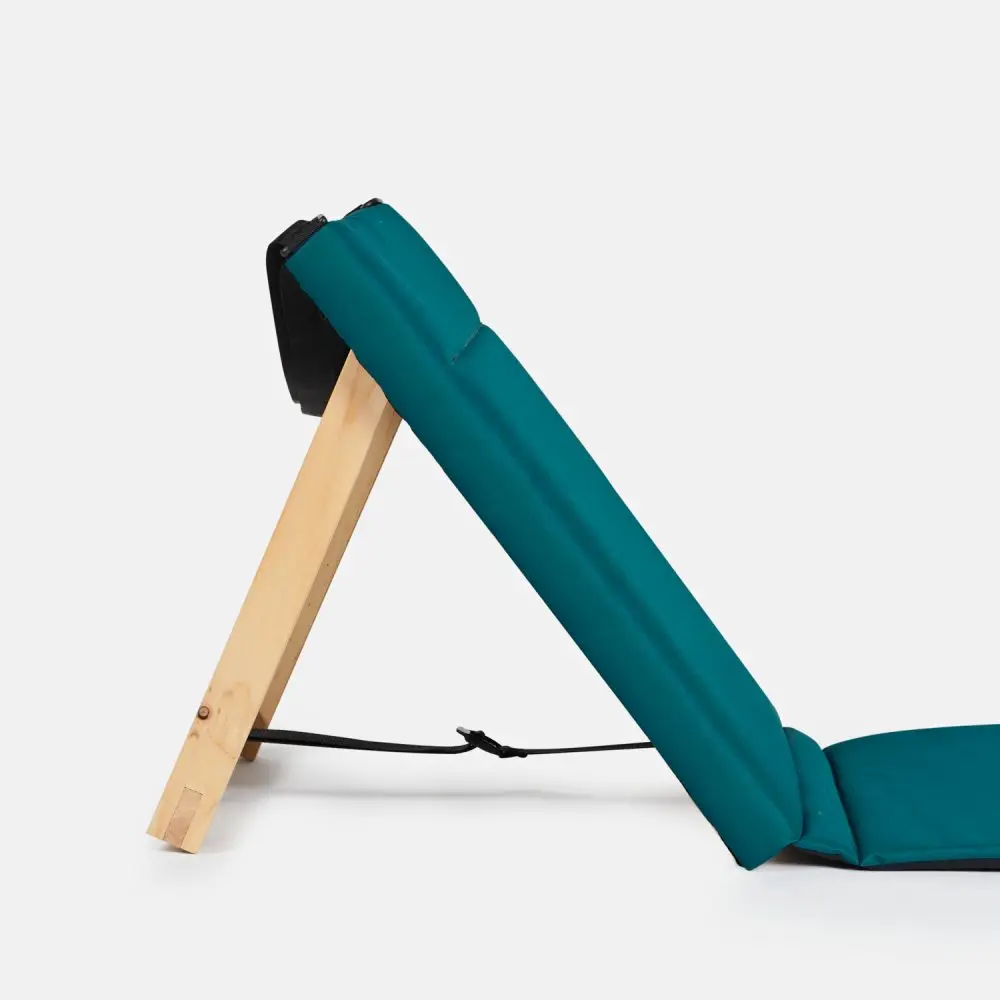 Custom New Design Adjustable Backrest Low Reclining Sun Lounge Wooden Frame Sand Less Waterproof Folding Picnic Beach Mat Chairs
