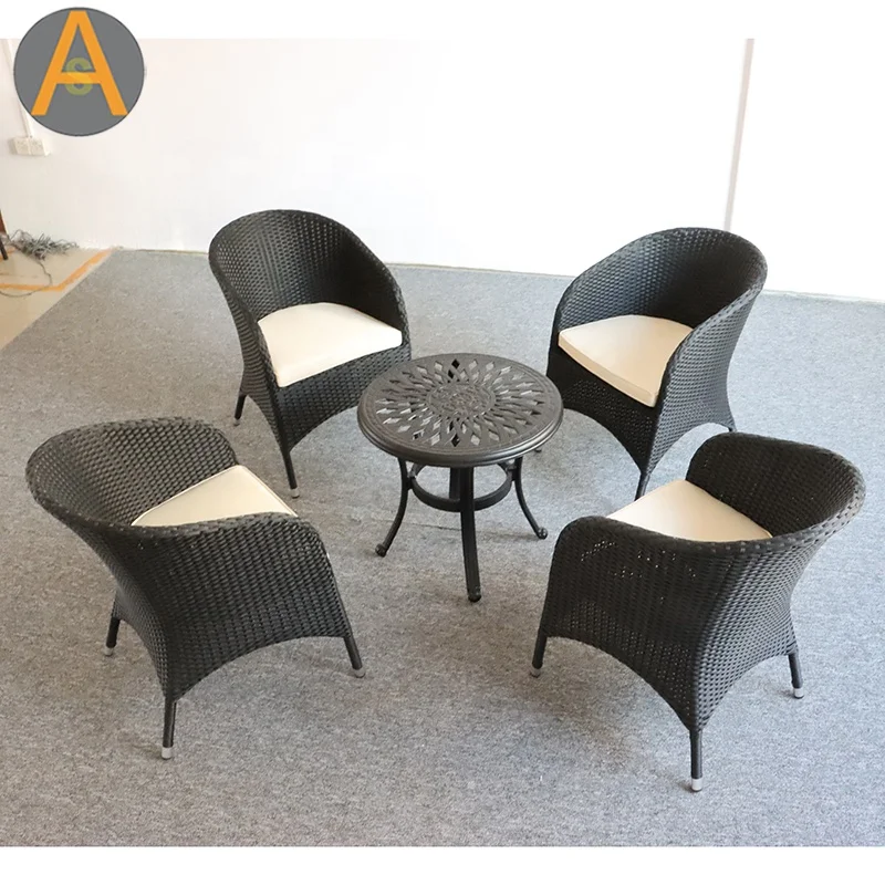Modern Garden Furniture Aluminum Rattan Dining Set Outdoor Table and Chair Set Rattan / Wicker Powder Coating Aluminum Frame