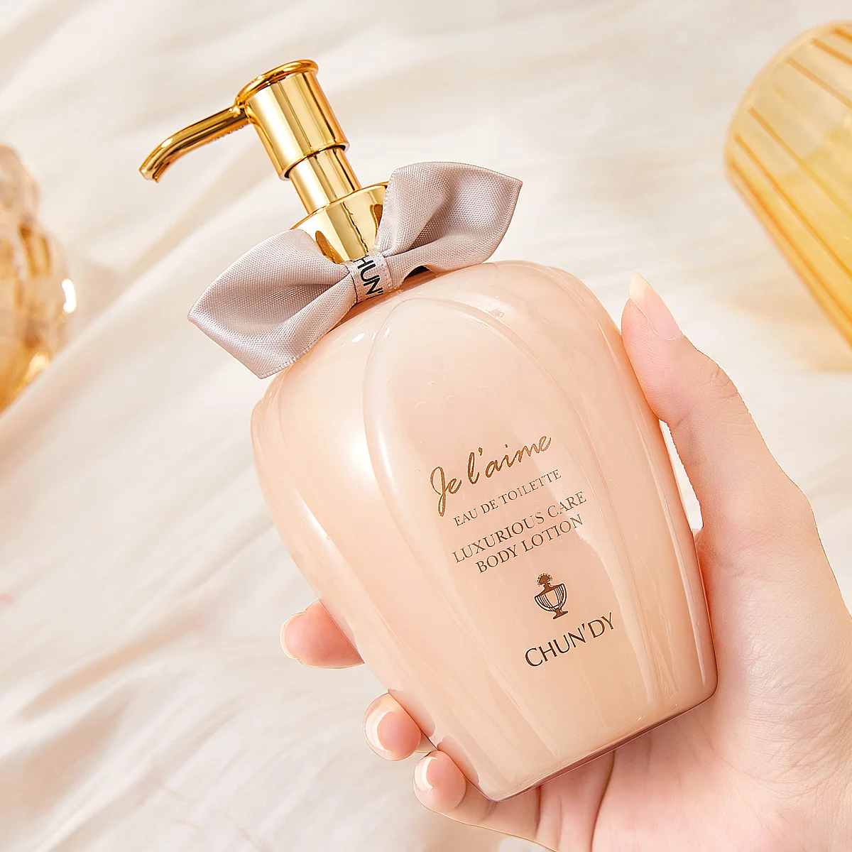 OEM ODM 350ml  Moisturizing Nourishing Cream Body Milk Whitening Body lotion