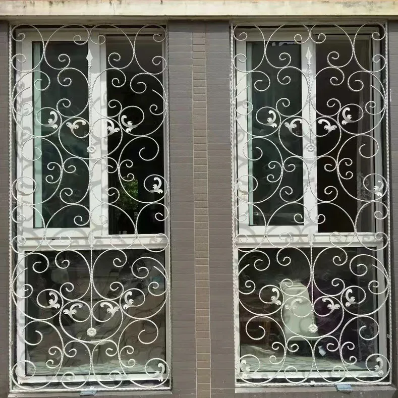 Кованые чугунные окна