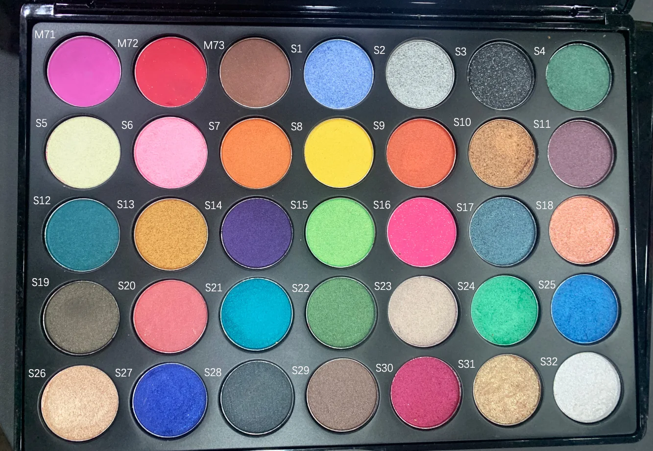Custom Holographic Vegan High Pigment Makeup Private Label 35 Color Eyeshadow Palette