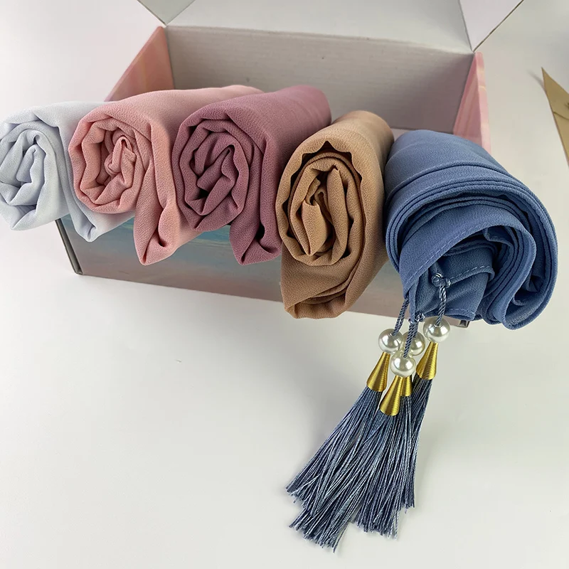 5pcs/Box Chiffon Hijab Beaded Pearls Scarf With Tassel Solid Color Muslim Shawls Headband Islamic Headscarf Box Foulard