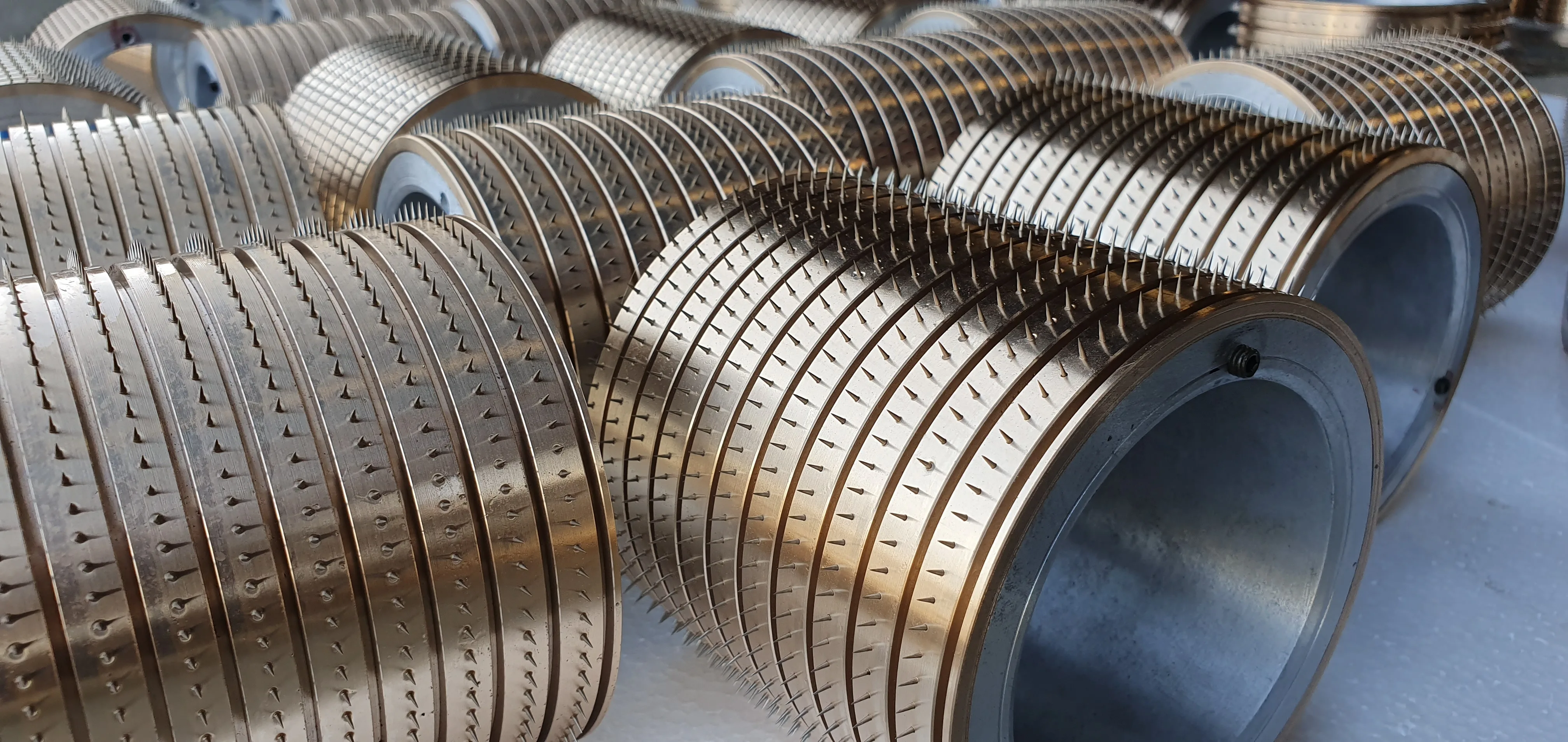 pinned Brass Roller Spiked Roller Perforating Roller with best price