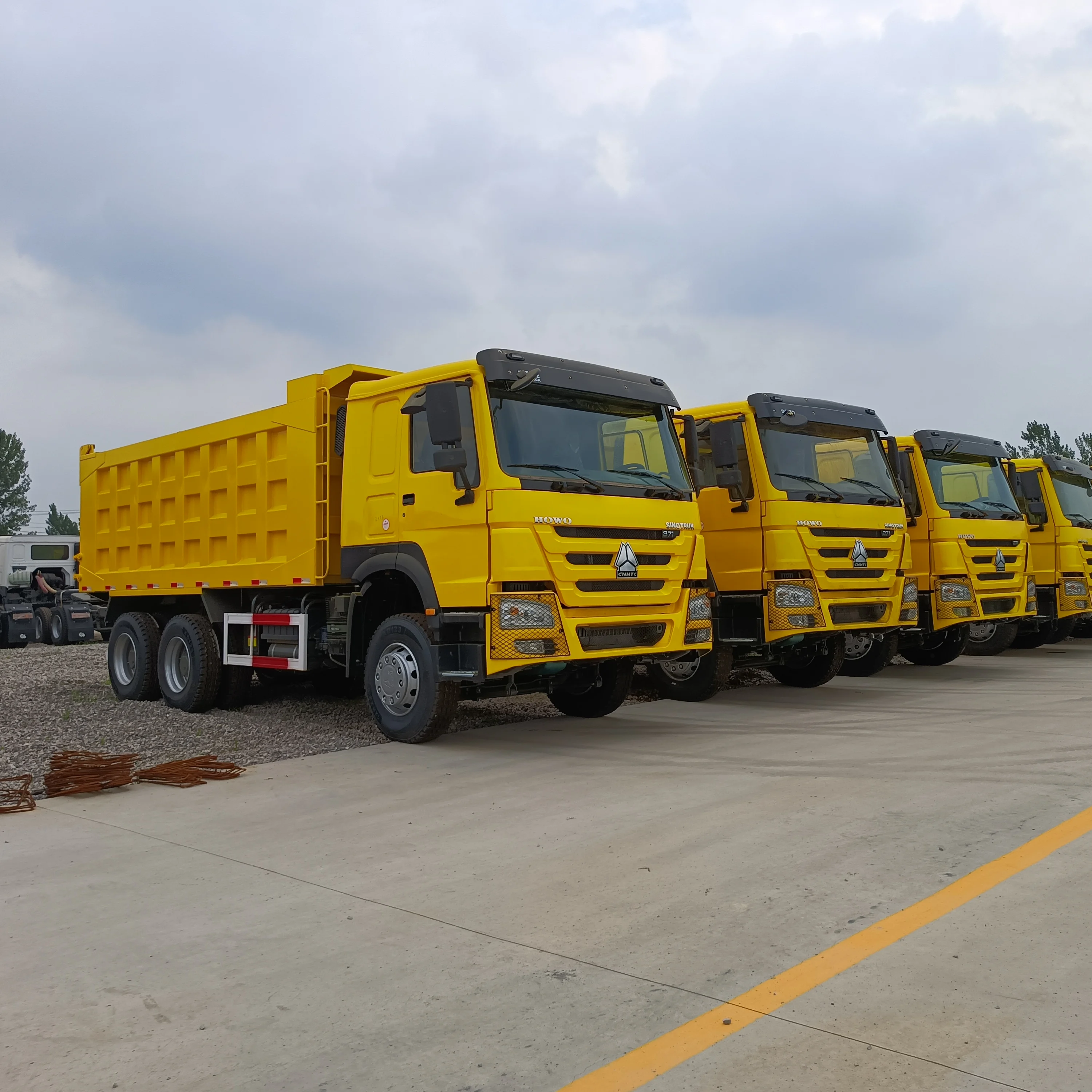 Second Hand HOWO 6x4 10-Wheel Dump Truck New Diesel Manual Weichai Engine Euro 3 Emission Left Right Shacman Heavy Trucksell