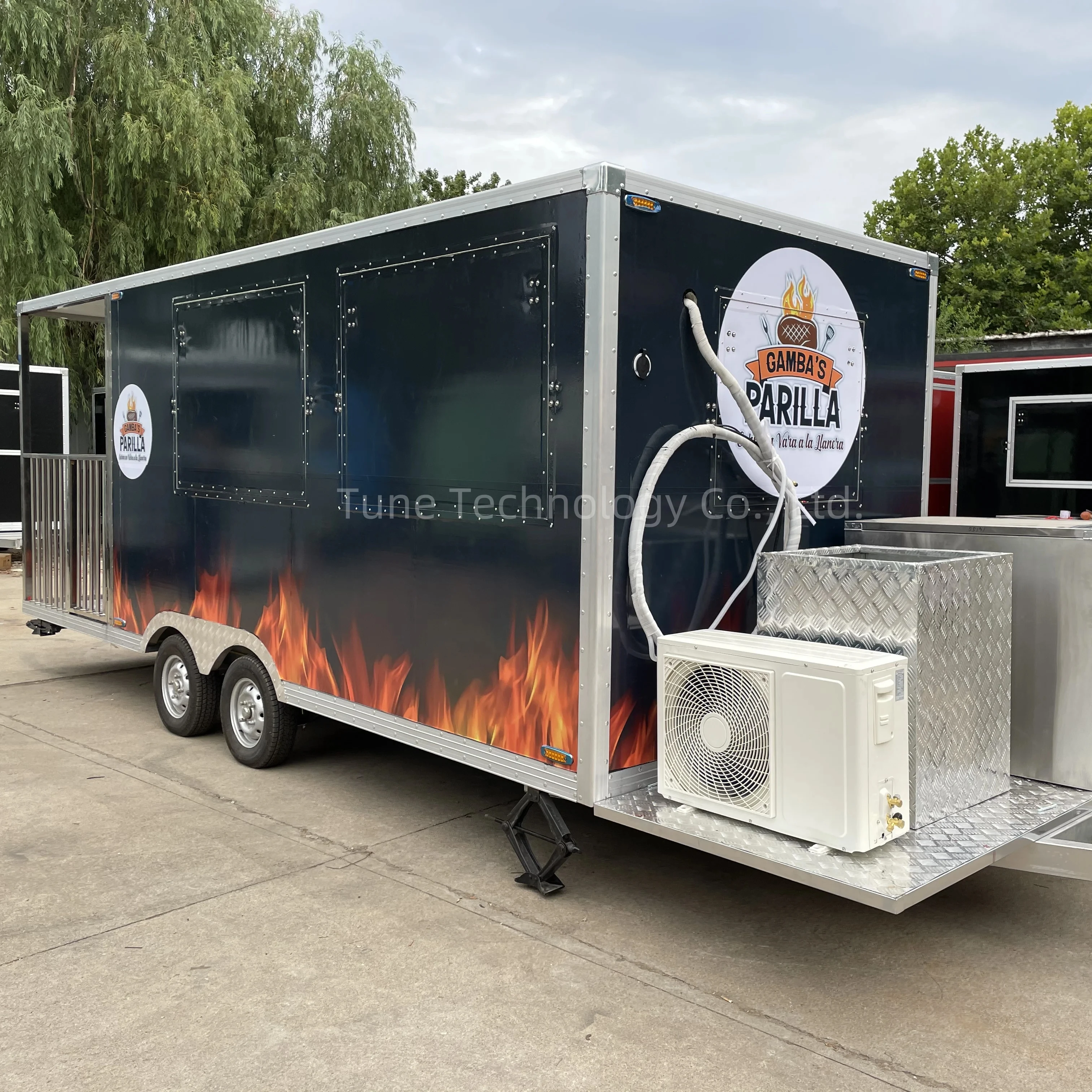 Fully Equipped Fast Food Trailer 18 FT Black Top Quality Food Trucks for Catering Business with Porch