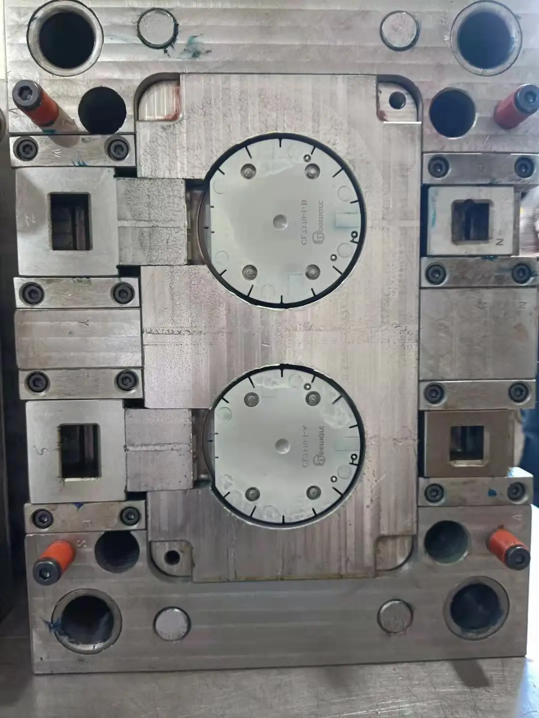mold equipment design diy 3d printed dimensions die cast mold cnc cavity side of injection mold companies for electronic product