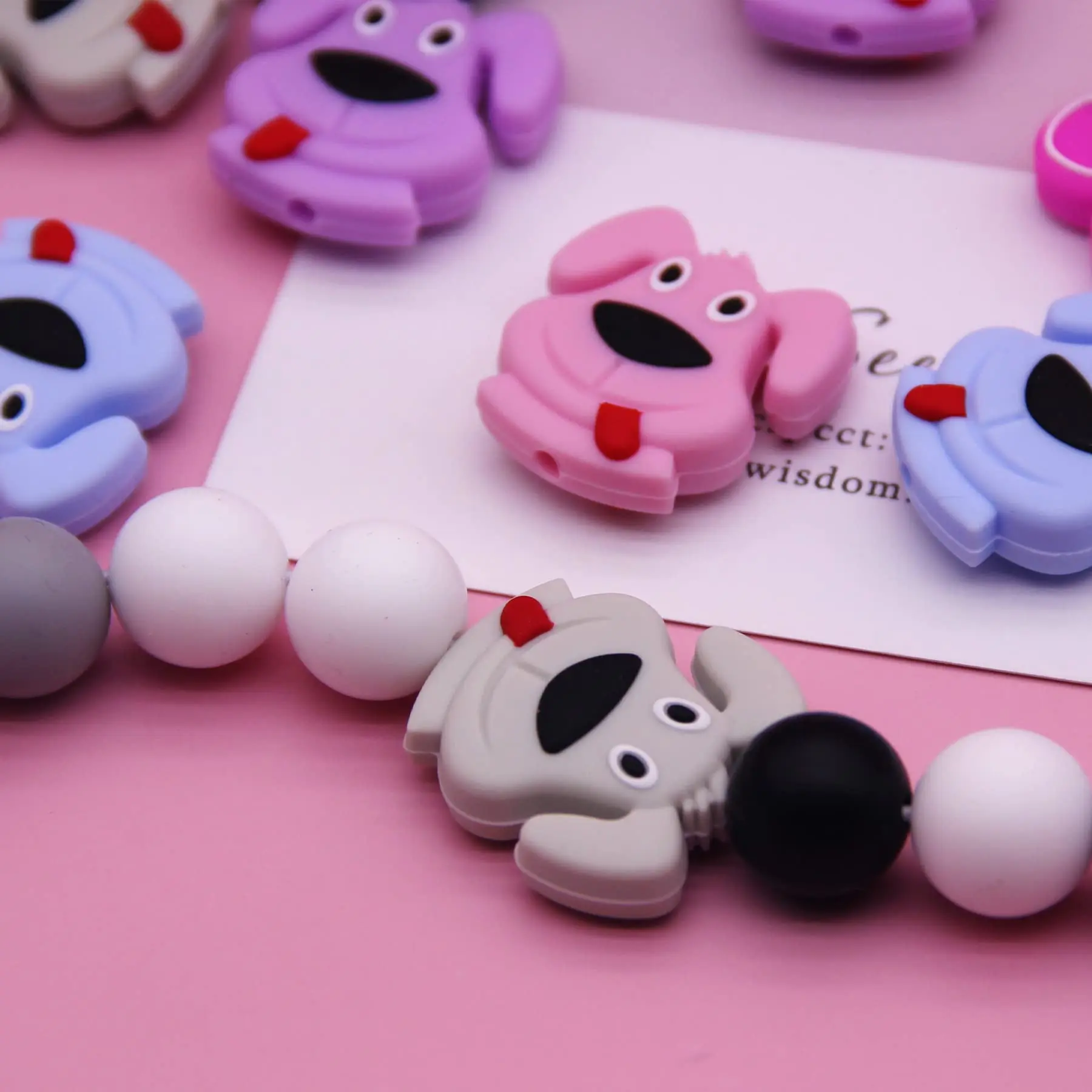 Wholesale Fashion Dog Shape Irregular Silicone Focal Beads BPA Free Chewable Stretchy Beads for DIY Accessory
