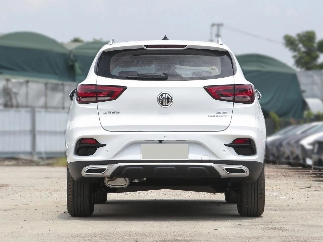 2023 New Mg Zs Safe Oil Car with 5 Seats 4 Wheels 175km/H High Speed