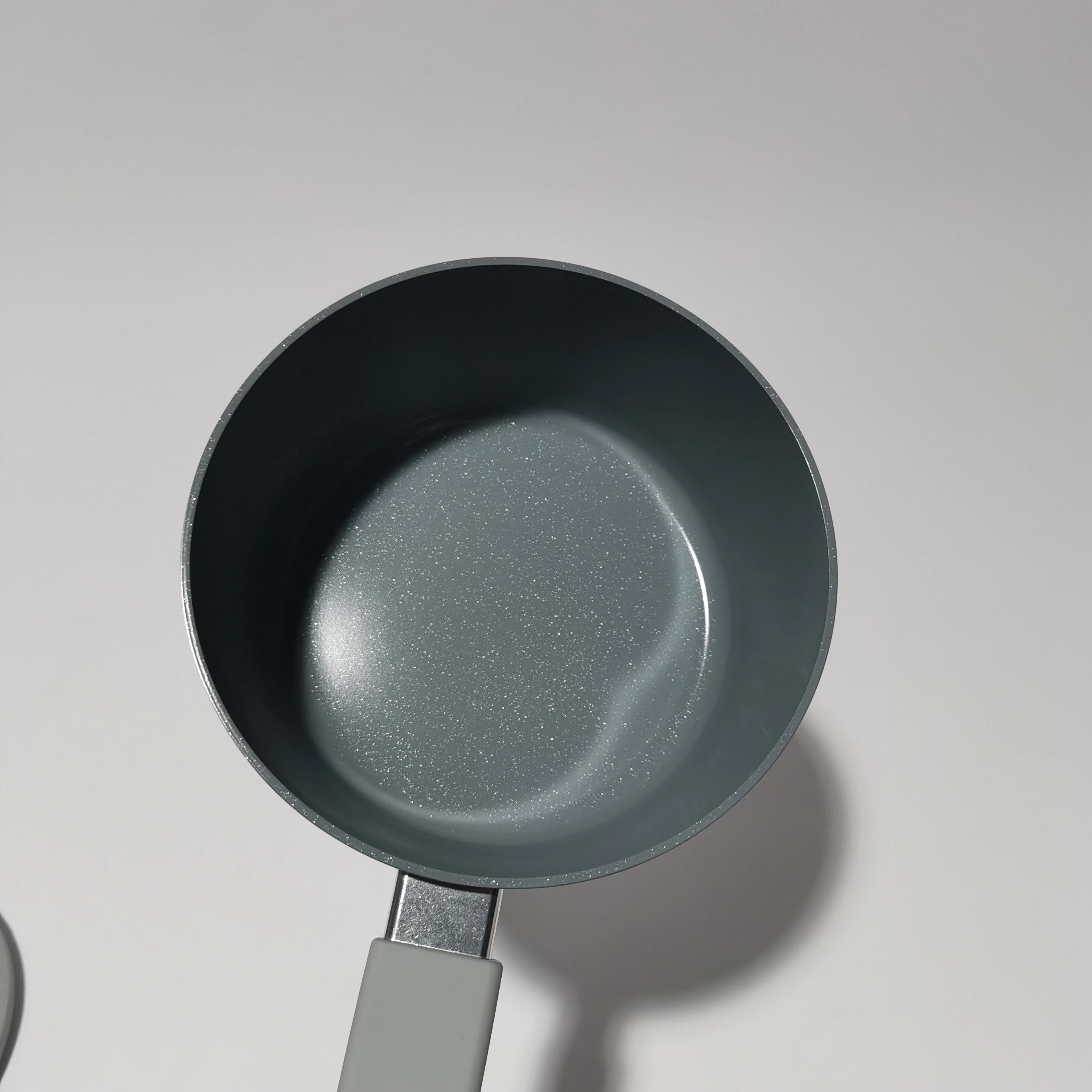 New Design Non Stick Cookware Aluminum Body Home Using Sauce Pot Milk Pot