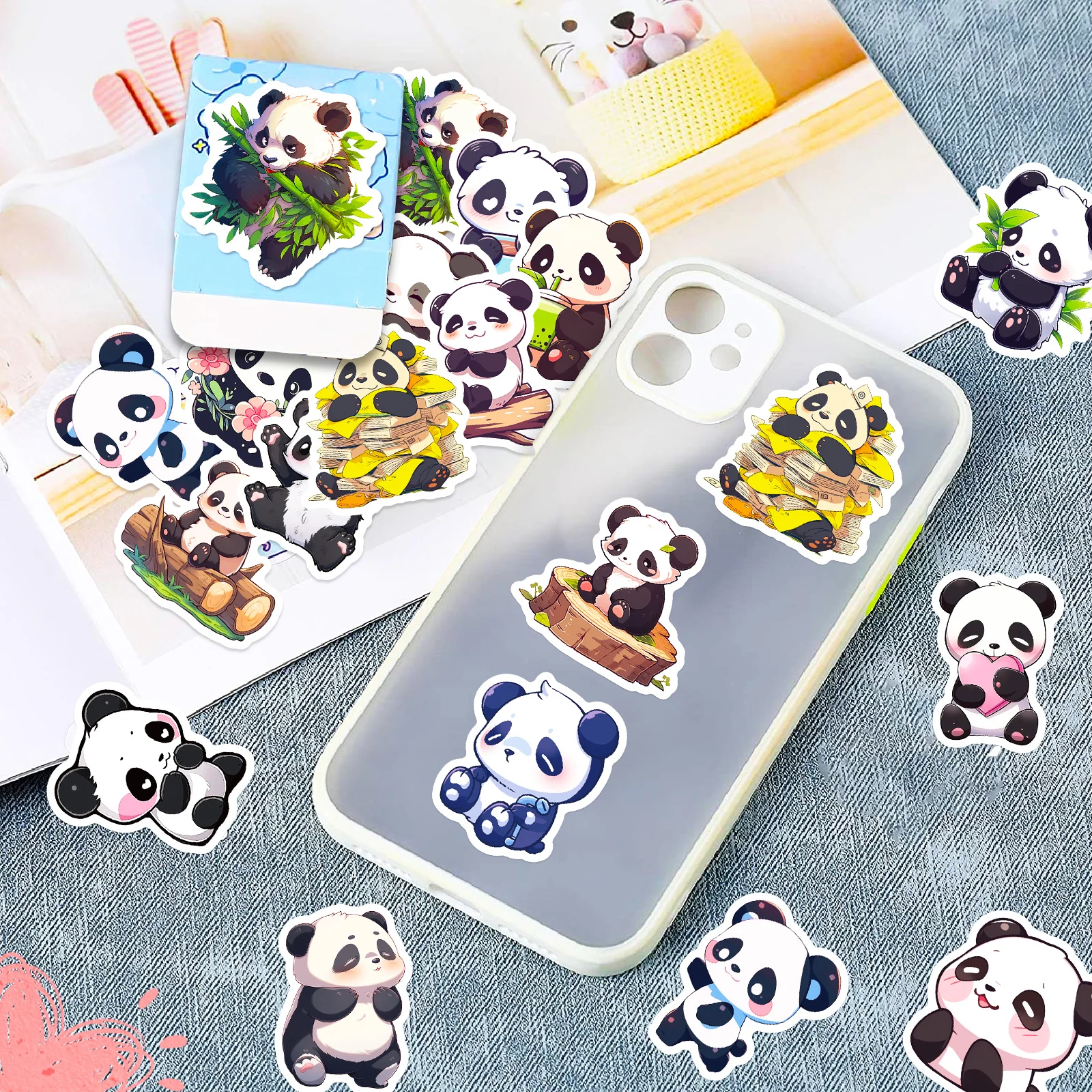 Hot-selling 50pcs different colored and cute cartoon panda stickers for decorating notebooks and rewarding boys and girls
