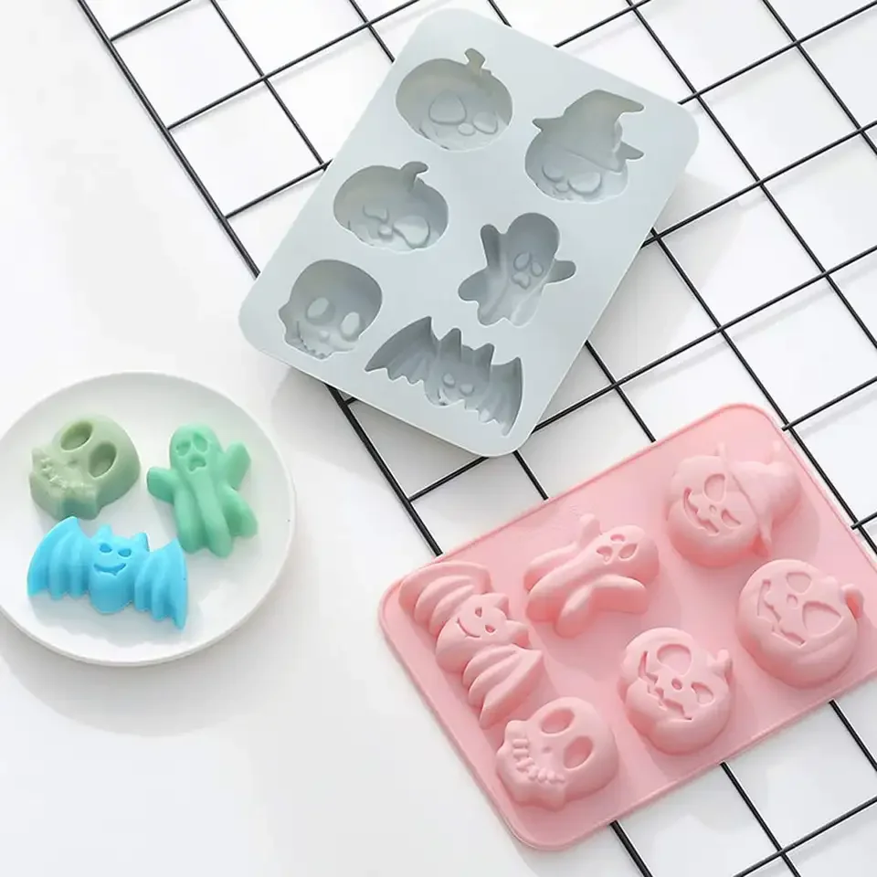 Halloween Eco-Friendly Silicone Mold Chocolate Candy Gummy Jelly Ice Cube Melting Cookie Soap Crafting Various Halloween Shapes