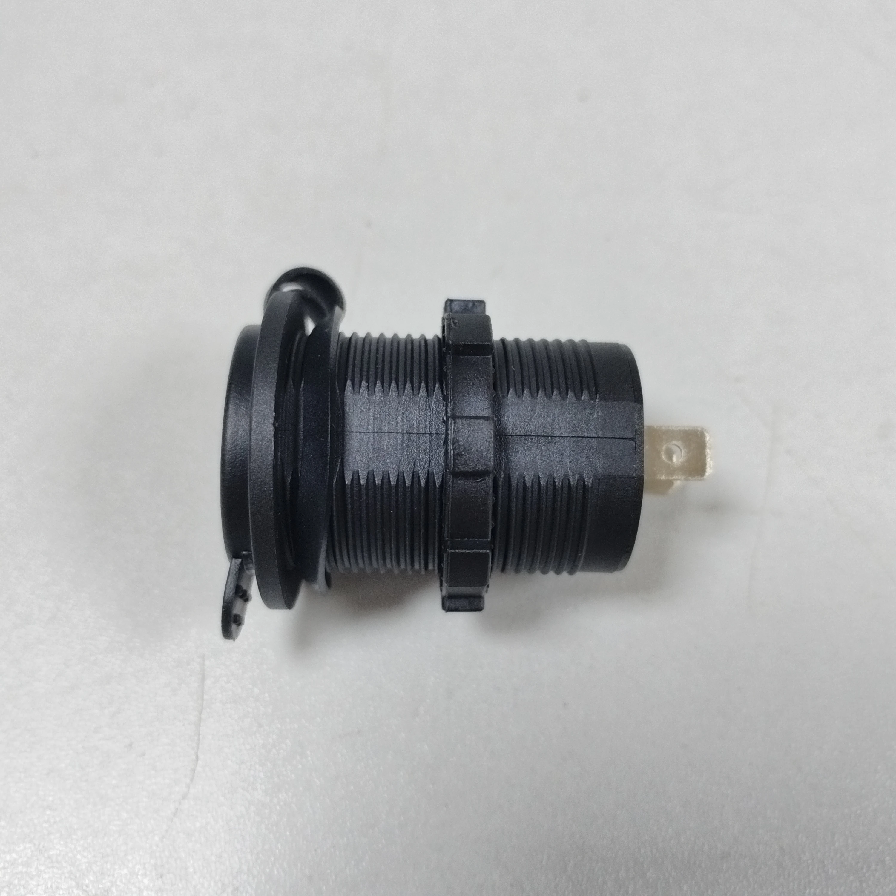 Cigarette Lighter Socket 12V Waterproof Car Boat Motorcycle Cigarette Lighter Sockets Power Plug Outlet Blue Light