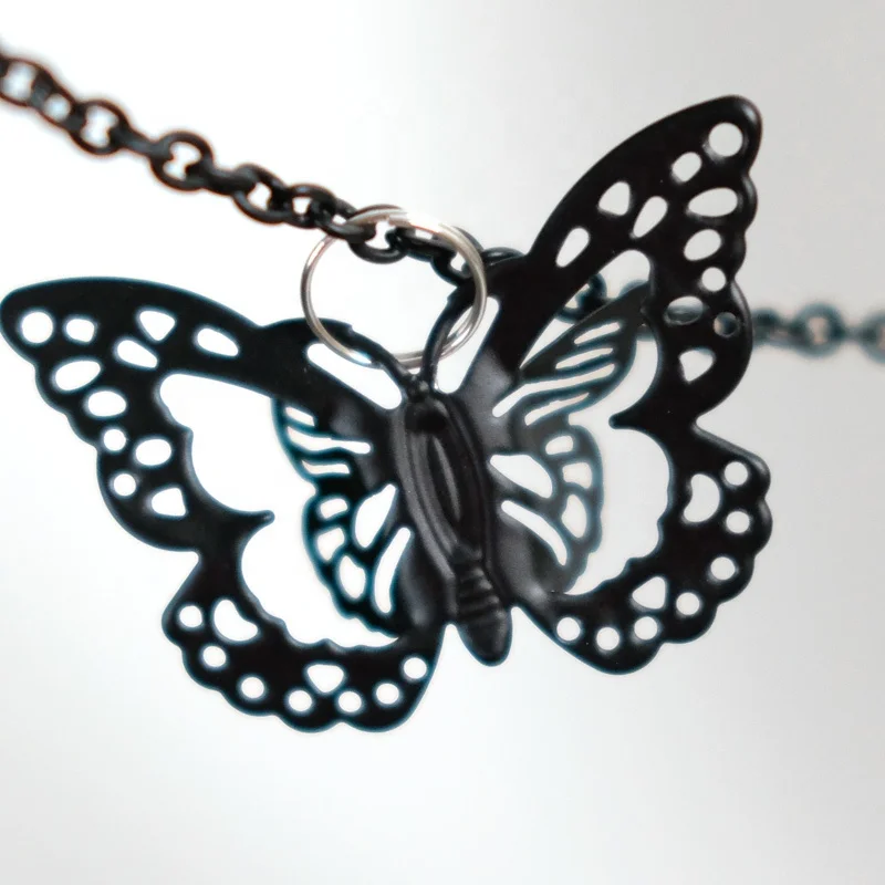 Wholesale Outdoor Home Garden Decoration Gift Music Bell Windchimes Black Butterfly Metal Memorial Wind Chimes