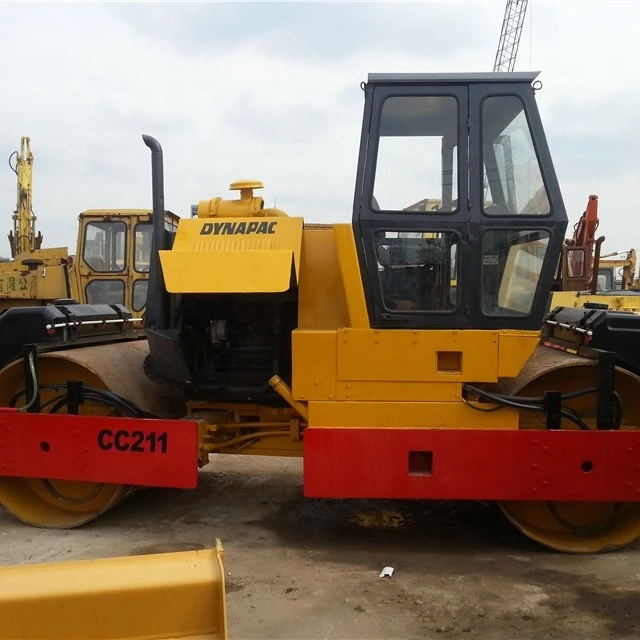 Уплотнитель Dyna pac CC211, дорожный каток, состоящий из превосходного состояния