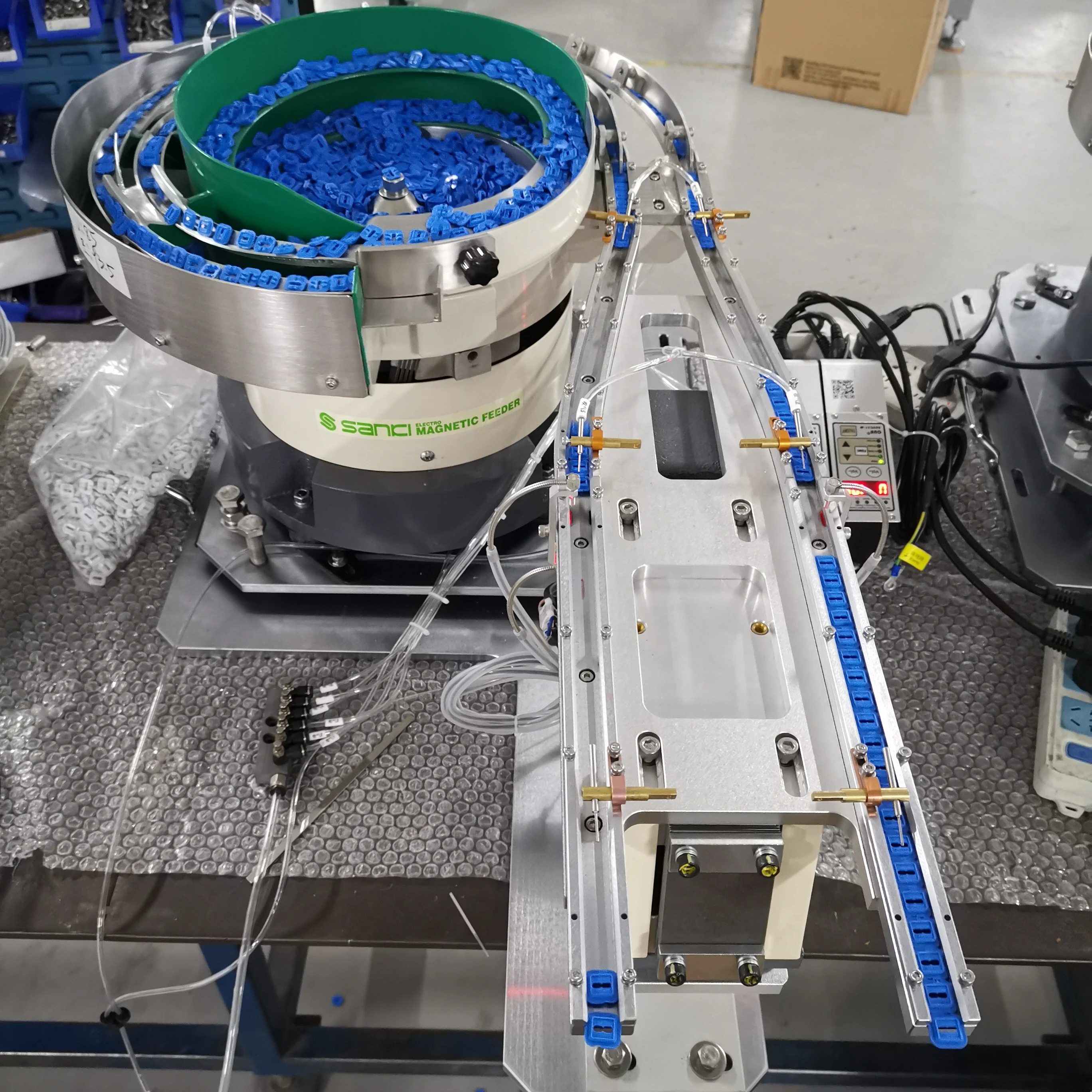 Оптовая продажа, лидер продаж, Вибрирующая чаша с регулируемой скоростью, запасные части и Вибрирующая чаша из ПУ