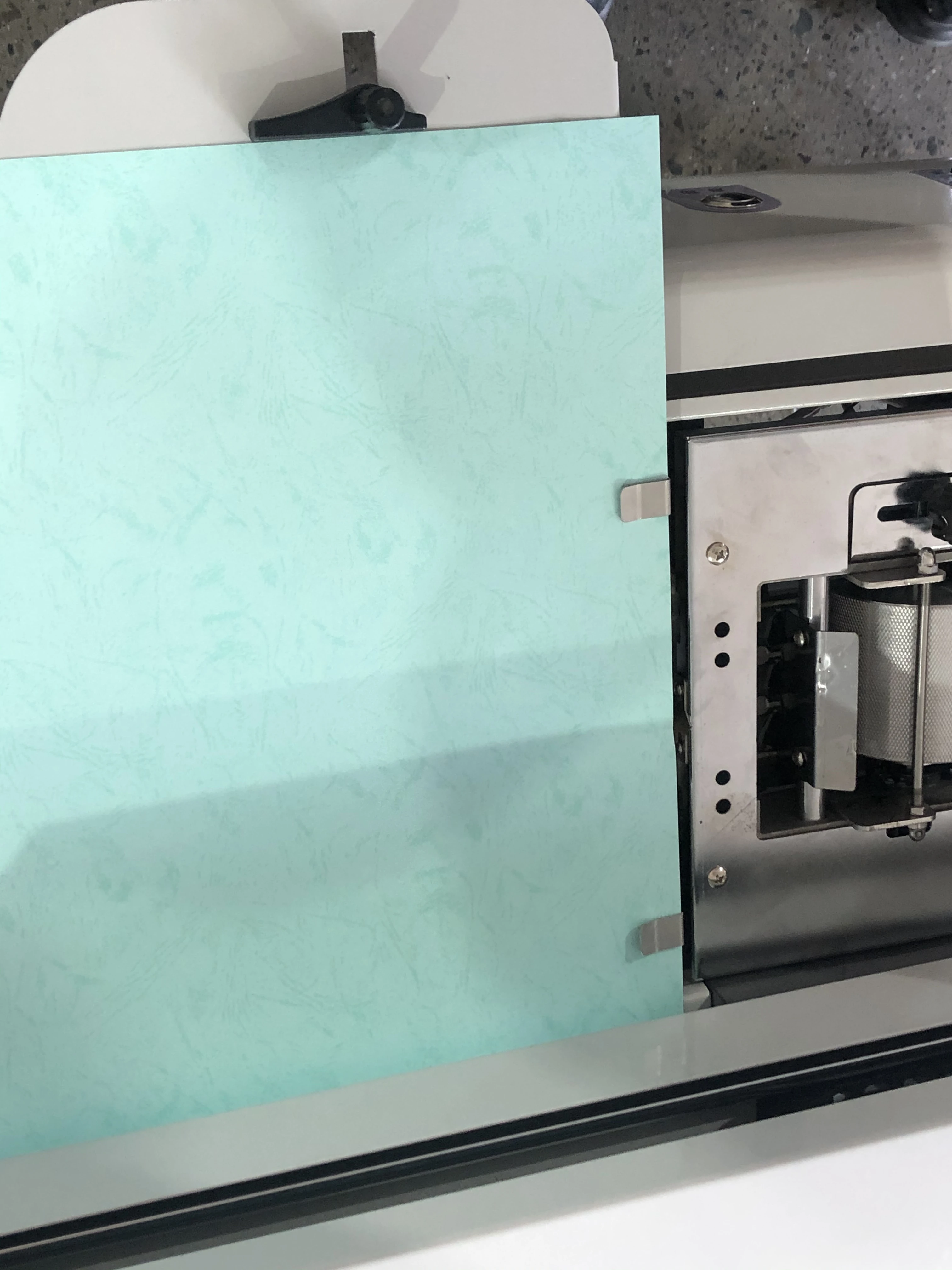 New design desktop glue binding machine electric bookbinding machine perfect glue binder B40F