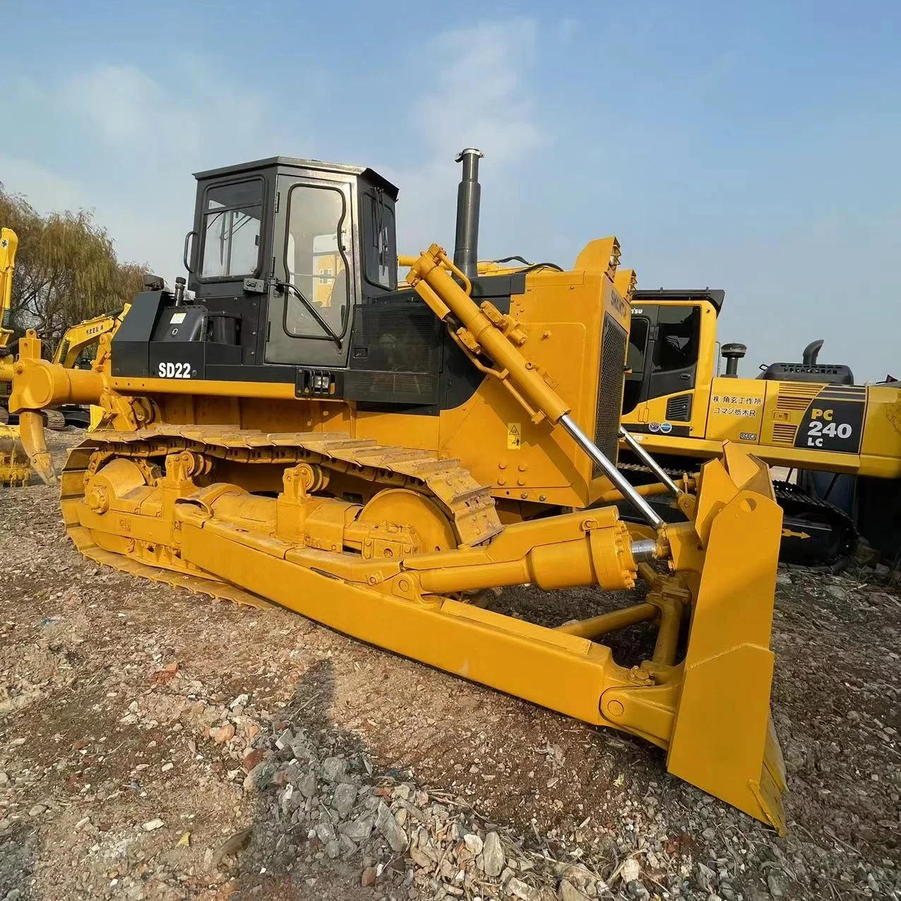 good price 220HP Shantui Dozer Bulldozer Tractor Crawler Bulldozer SD22 For Sale