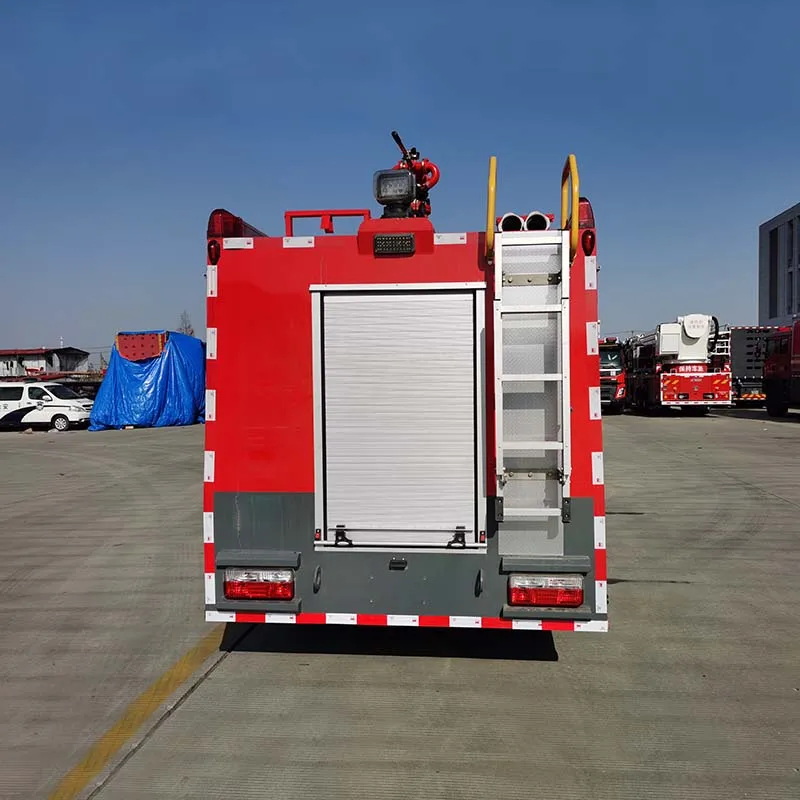 Dongfeng 2500L Fire Fighting Truck 4x2 Water and Foam Type Fire Truck with Cheap Price for Sale