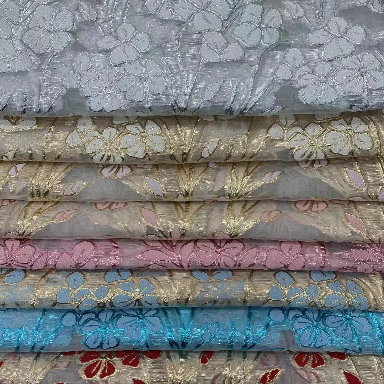 Wholesale Fashion Luxury Floral Brocade Curtain Fabric Jacquard Sofa Cover Fabric