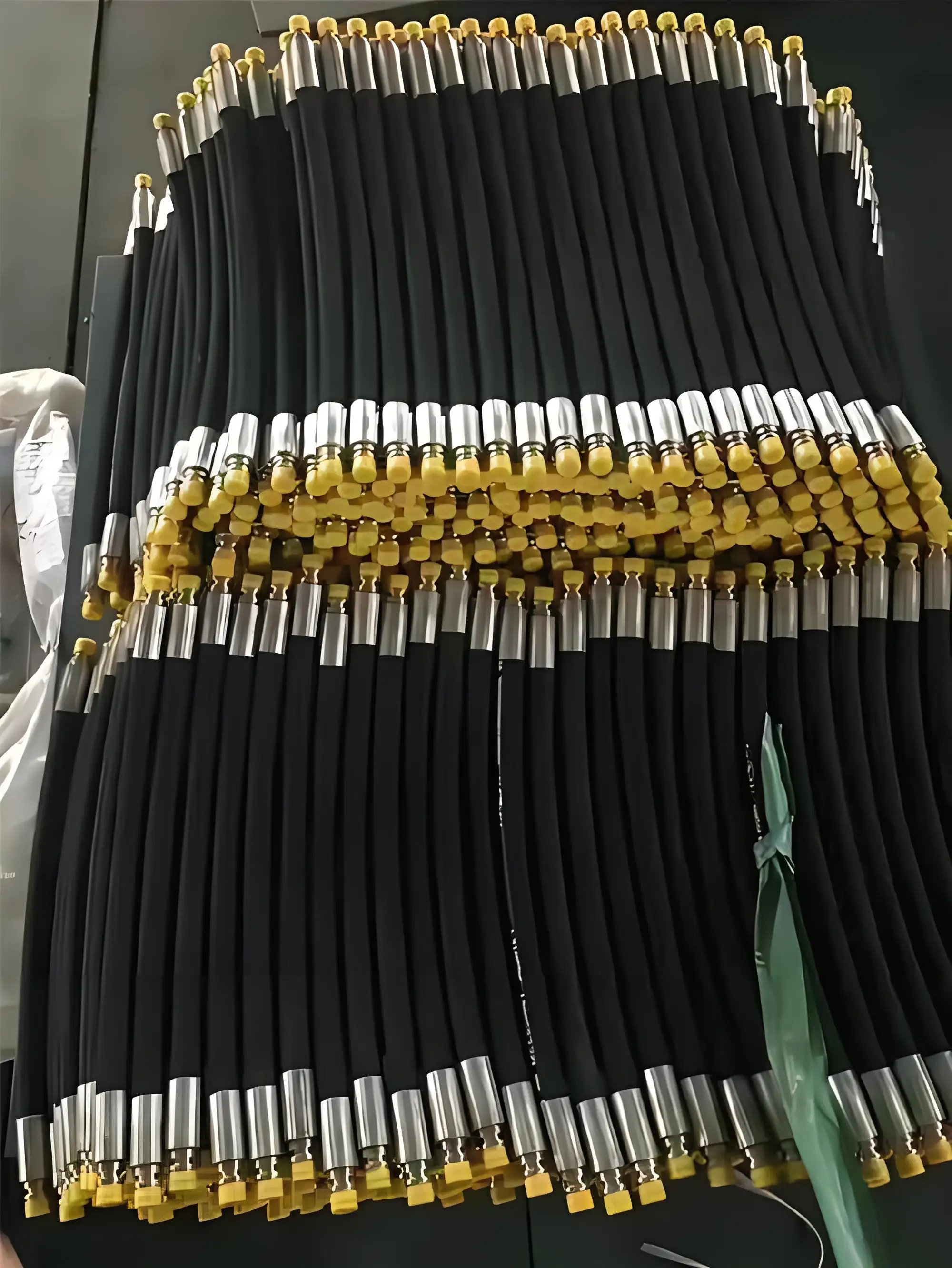 Hydraulic High Quality Flex Durable Bendy High Resistant Pressure Air Discharge Steam Industrial Rubber Hose