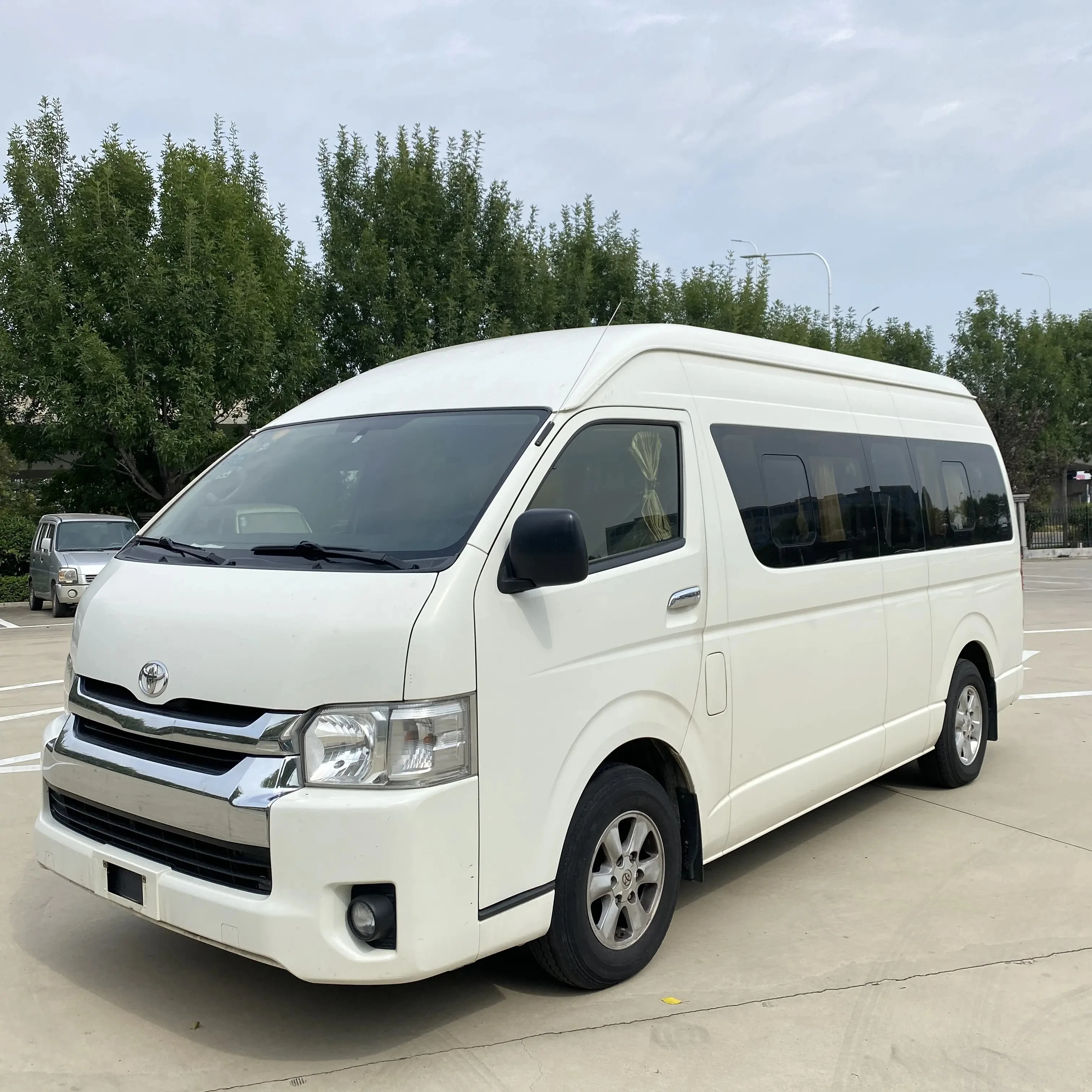 cheap price second hand Toyota Hiace 2017 good condition  for Sale