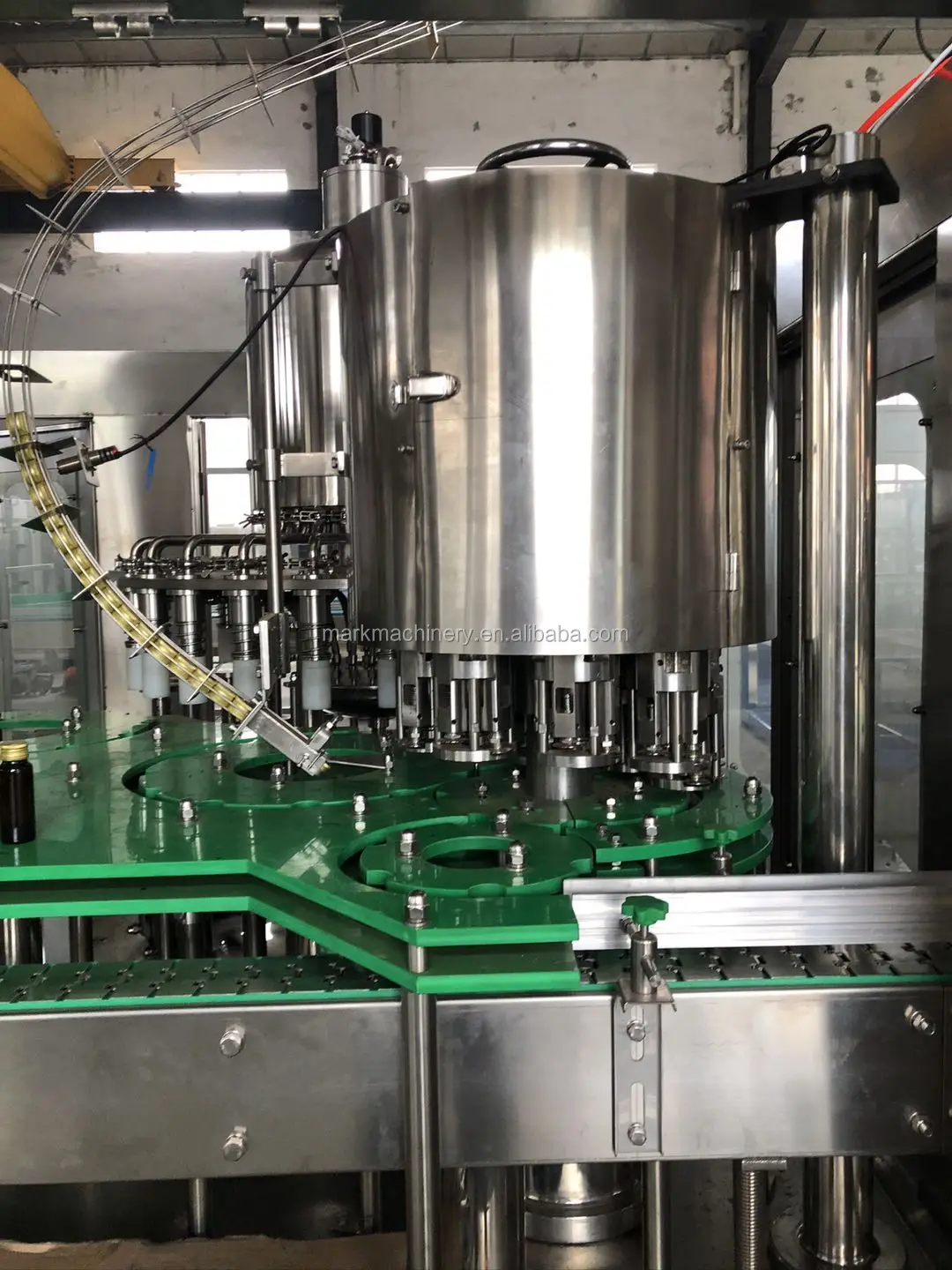  Хорошая цена для ПЭТ или стеклянных бутылок оборудование розлива газированных напитков/машина
