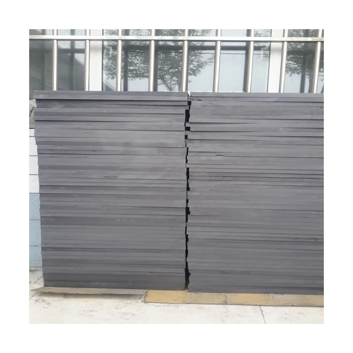 high purity high density low ash content graphite plate for aluminum products as baffle