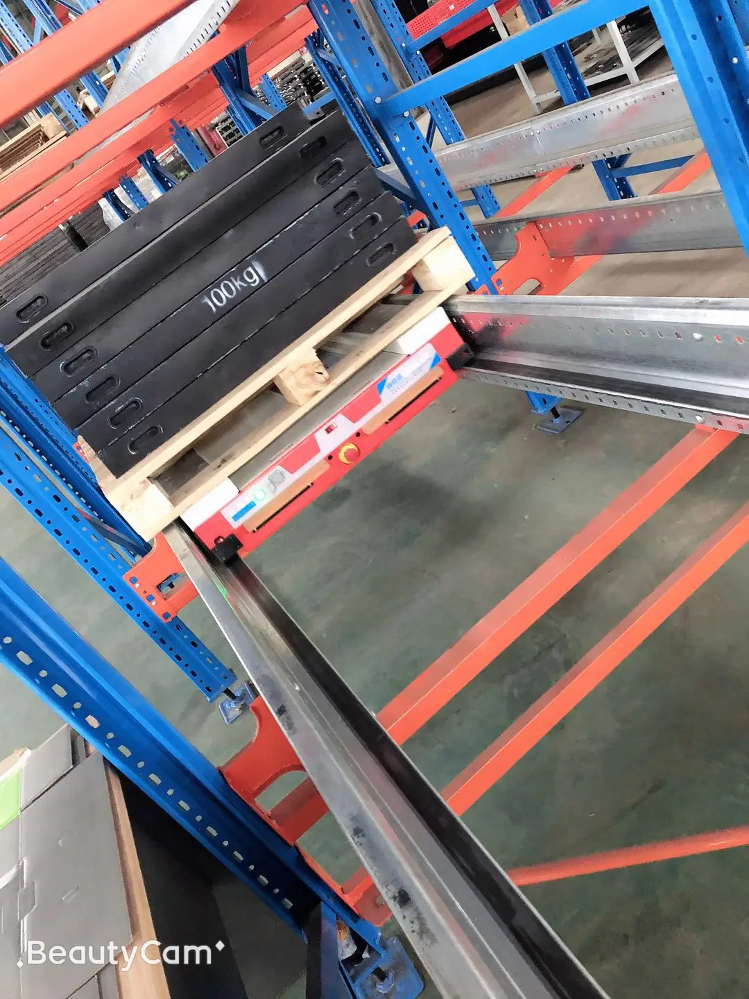 Semi -automated asrs with shuttle +forklift and automated asrs with shuttle + stack crane  intensive warehouse