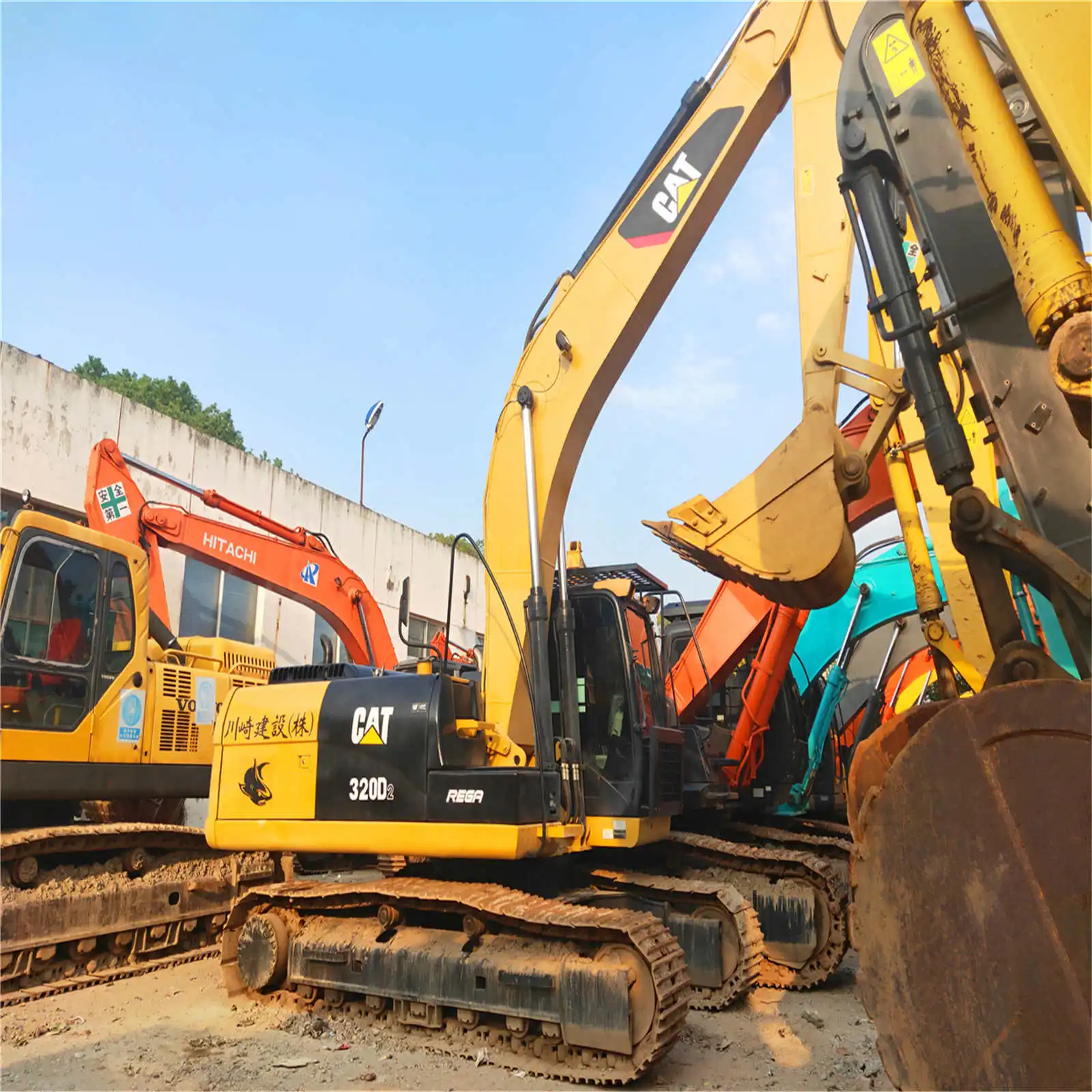 USED   ORIGINAL  JAPAN  CAT  320D  CRAWLER  EXCAVATOR   SALE