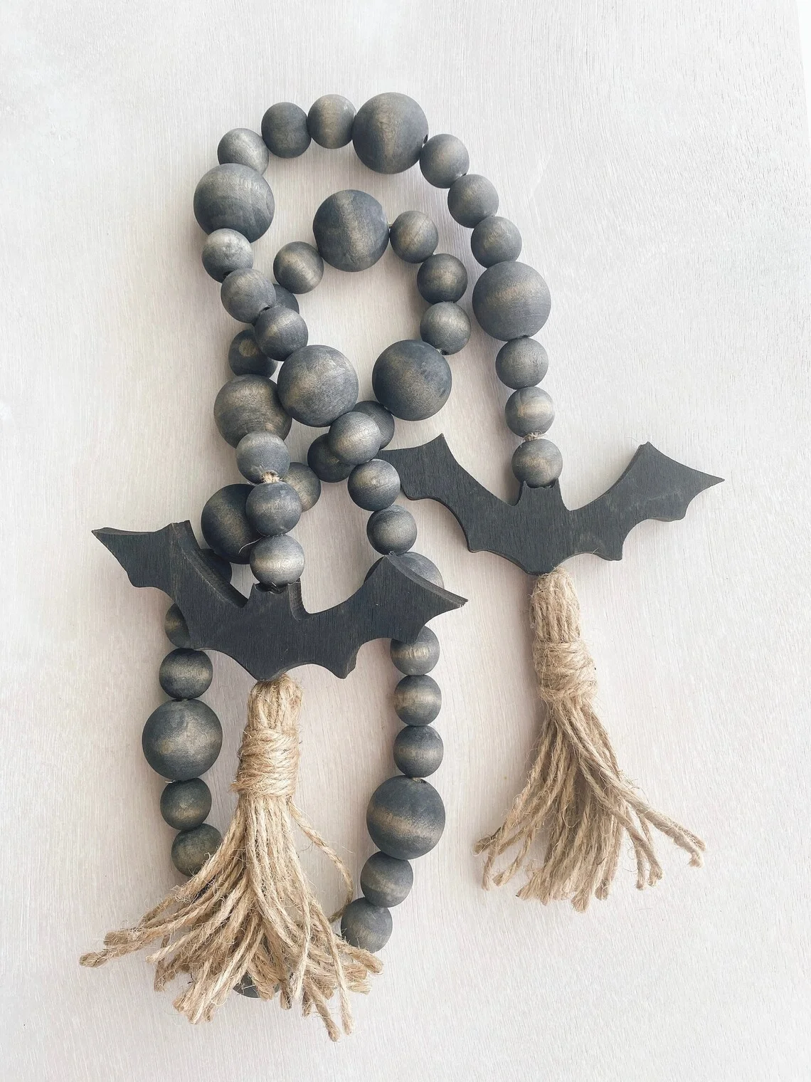 Chunlei OEM Halloween Home Hanging Decoration Bat Black Wood Bead Garland with Tassels