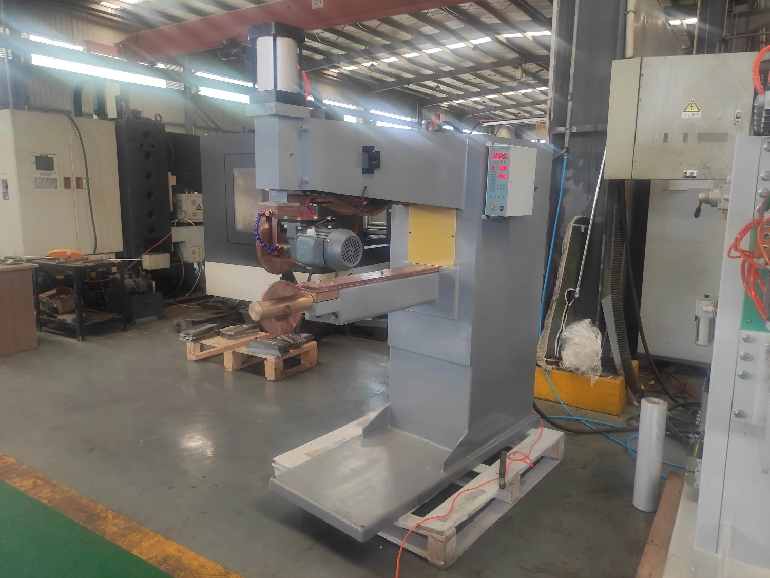 Round Steel Tube Elbow Oil Tank Vertical Circular Rolling Roller Seam Welder Welding Machine