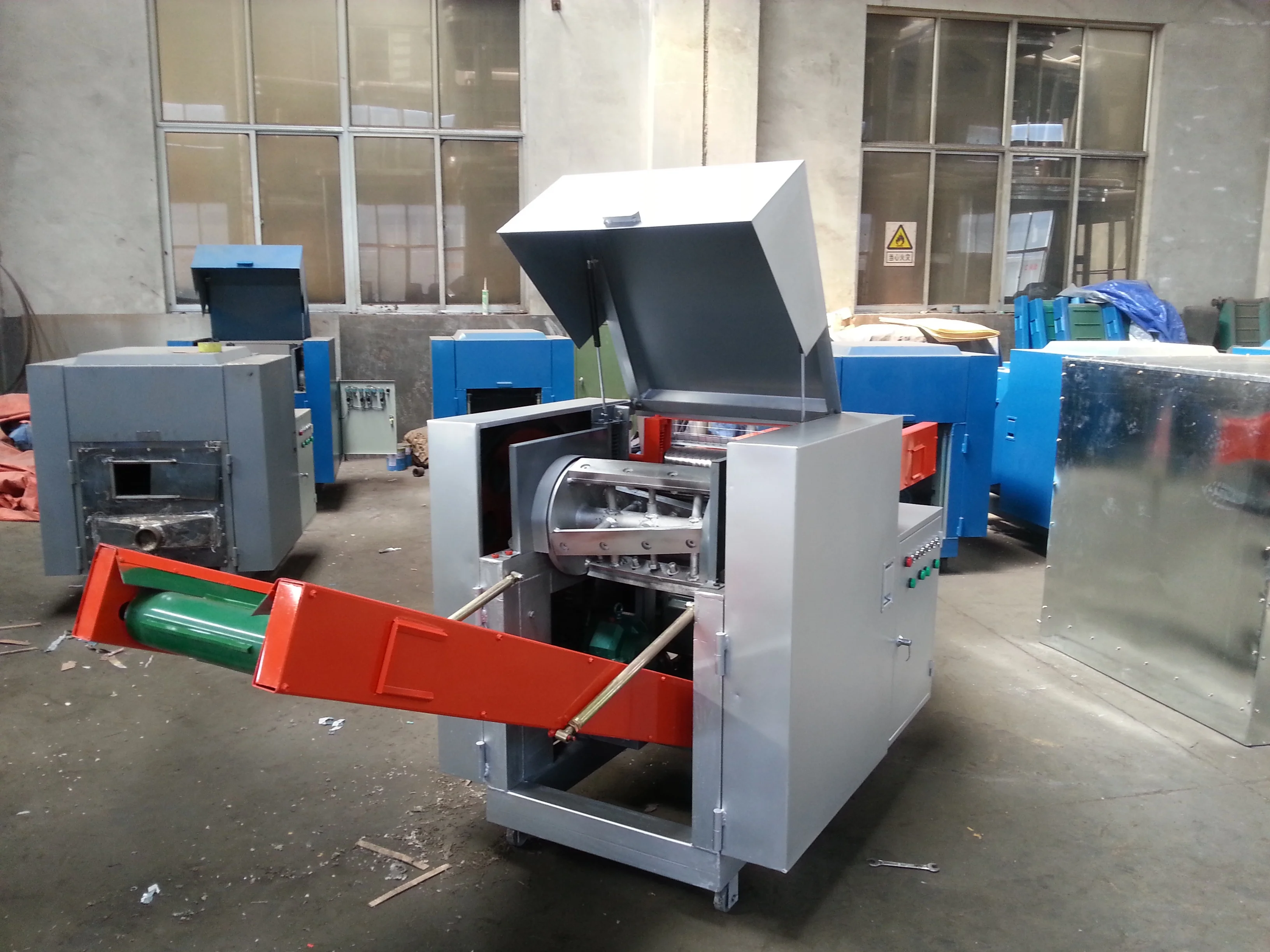 Textile Fabric Cotton Waste Recycling Machine/Cutting Machine Waste Rag, Waste Fabric, Old Clothes