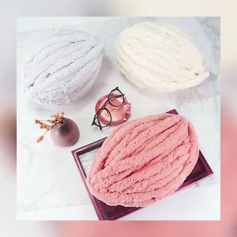 100% Polyester 2CM Hot Selling 250g Balls Thick Chunky Chenille 100% Polyester Yarn for Hand Knitting
