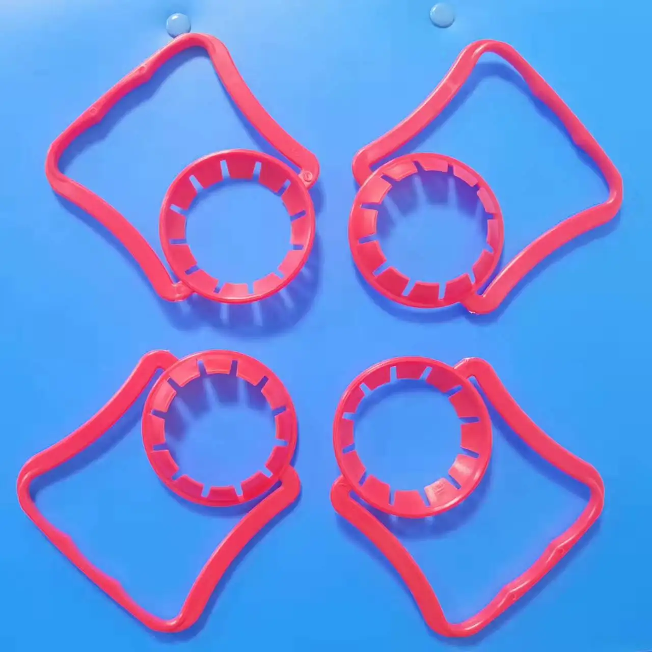 Изготовленная на заказ ручка для бутылки с водой сока колы