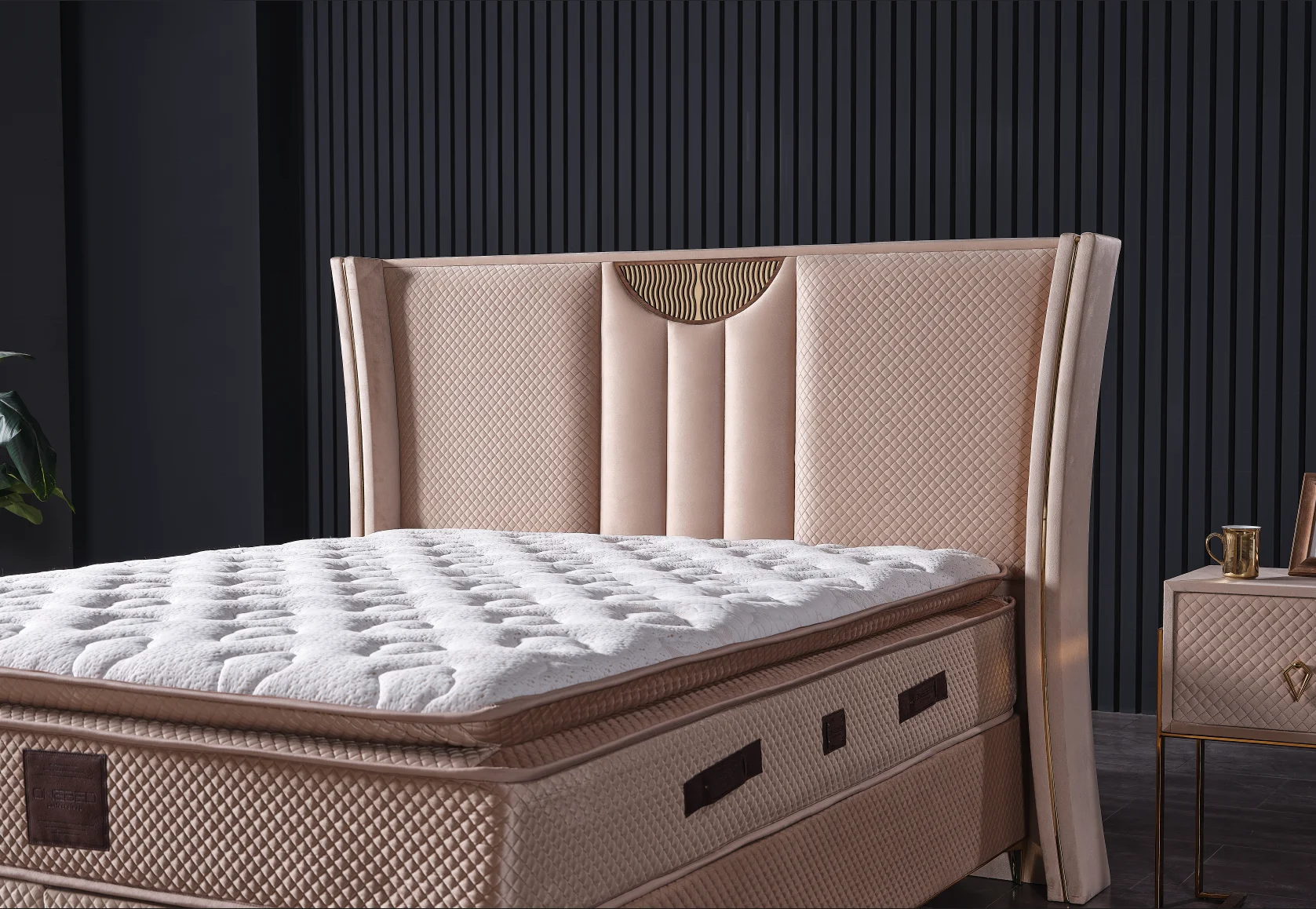 Hot Sale Soft Bed Modern Upholstered Fabric Bed Single Double King Size Bedroom Furniture