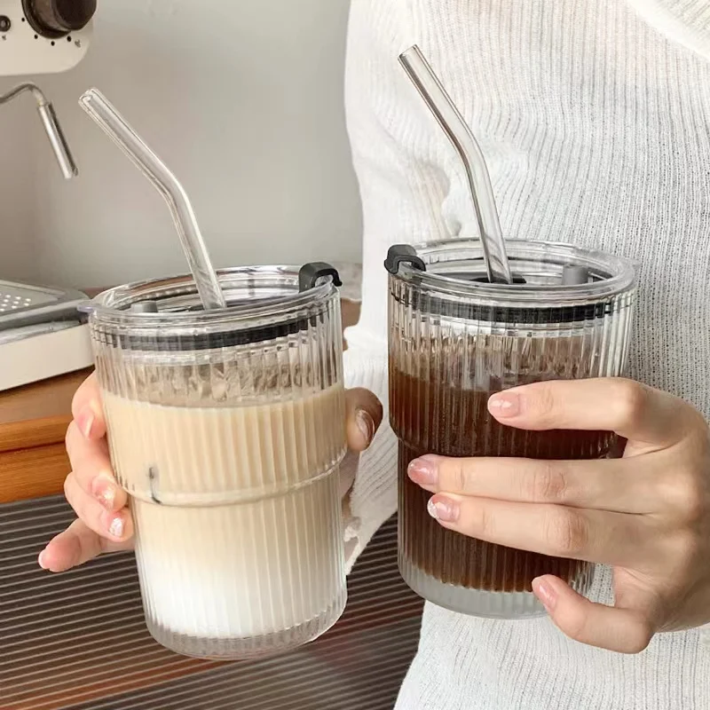 Custom 400ml-500ml bamboo festival Vertical grain glass iced coffee milk  cup with straw and lid