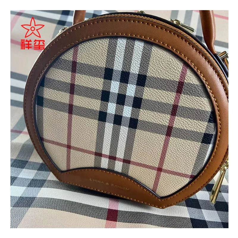 Print Leather Check Design PVC Synthetic Leather Woven Backing for Bag and Cosmetic Case