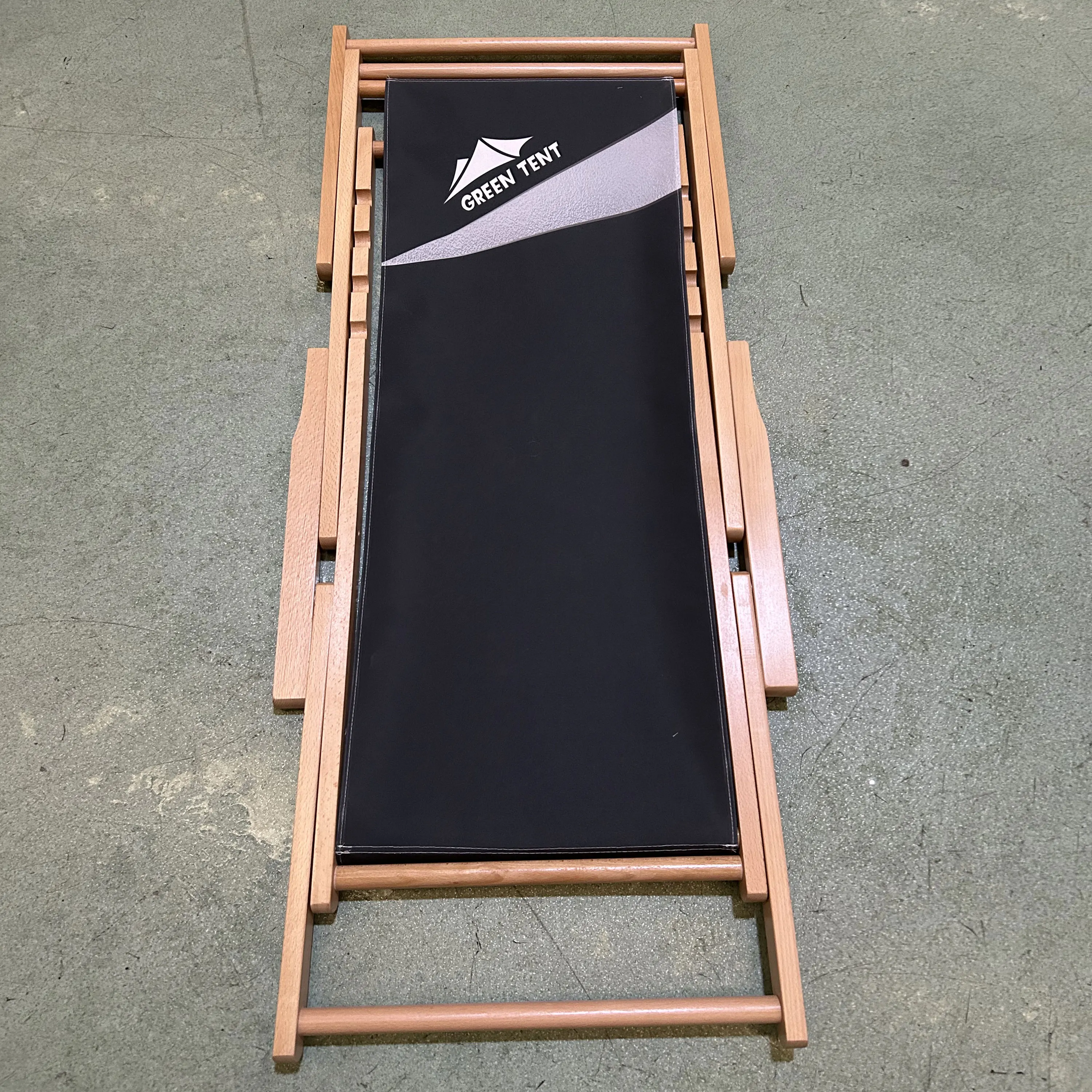 Outdoor Adjustable Low seat Wholesaler Custom prints adult sea sand Folding sun pool reclining wooden Cheap foldable beach chair